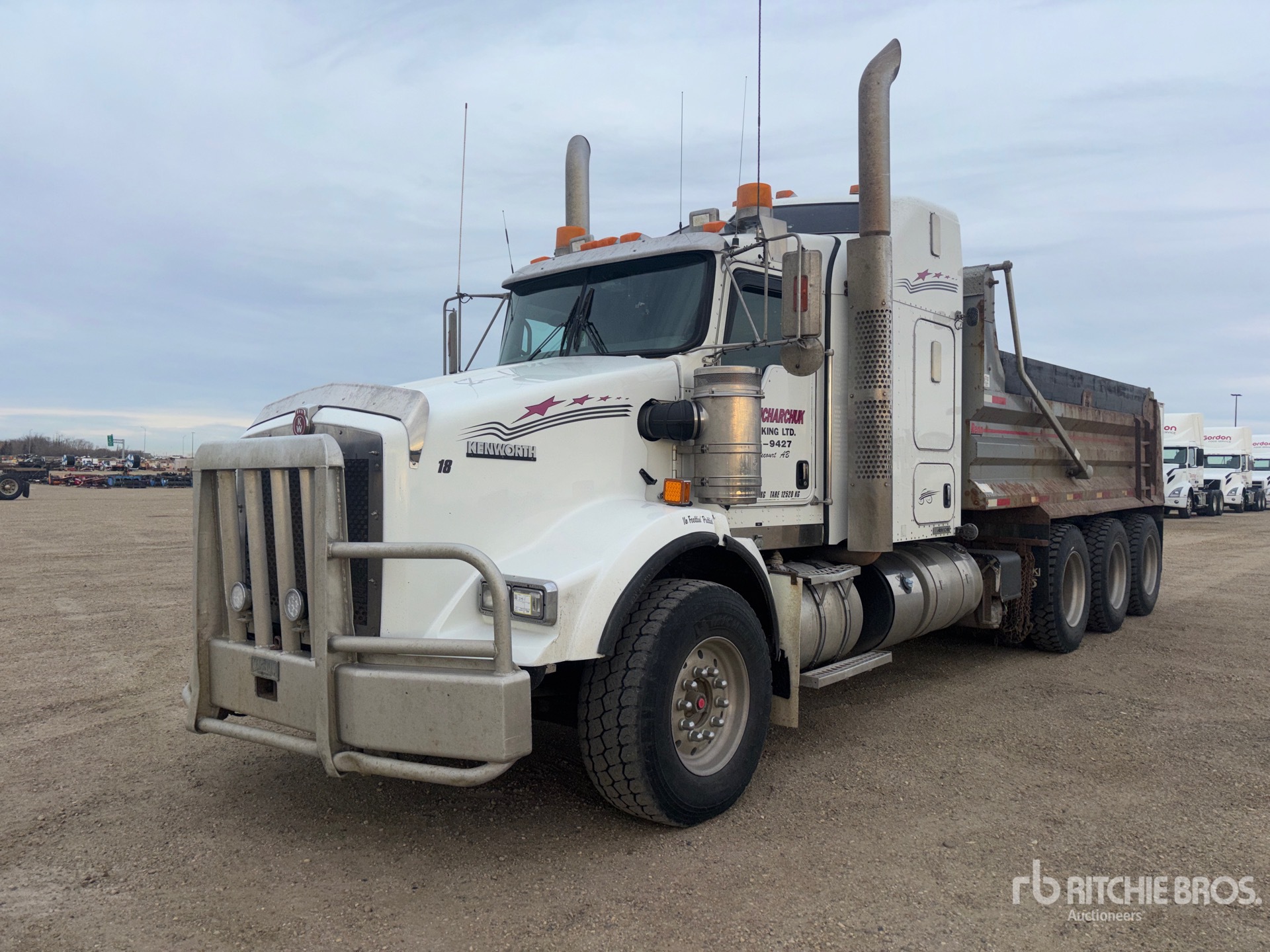 Photo of 2012 Kenworth T800