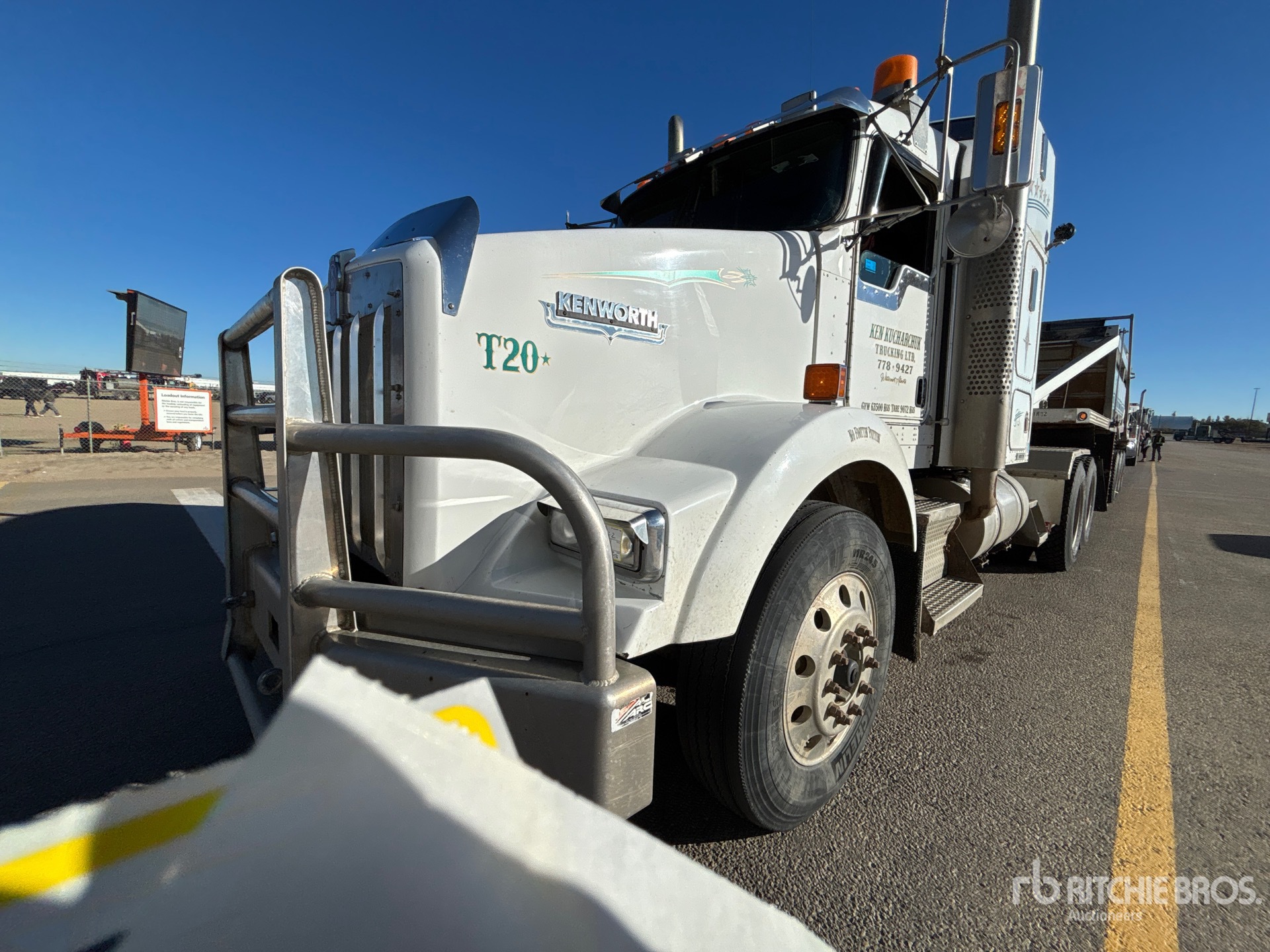2007 Kenworth T800B