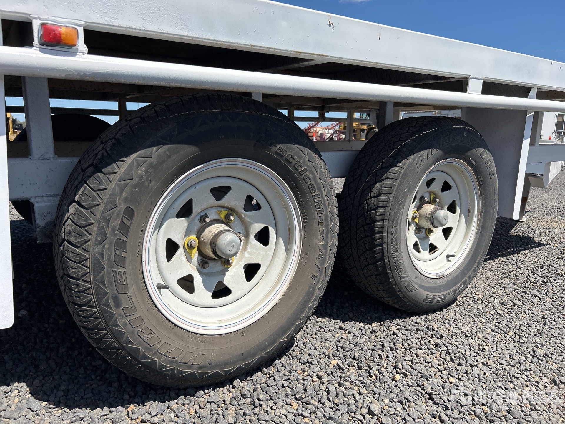 2013 Premier 5.4 M BOGIE/A