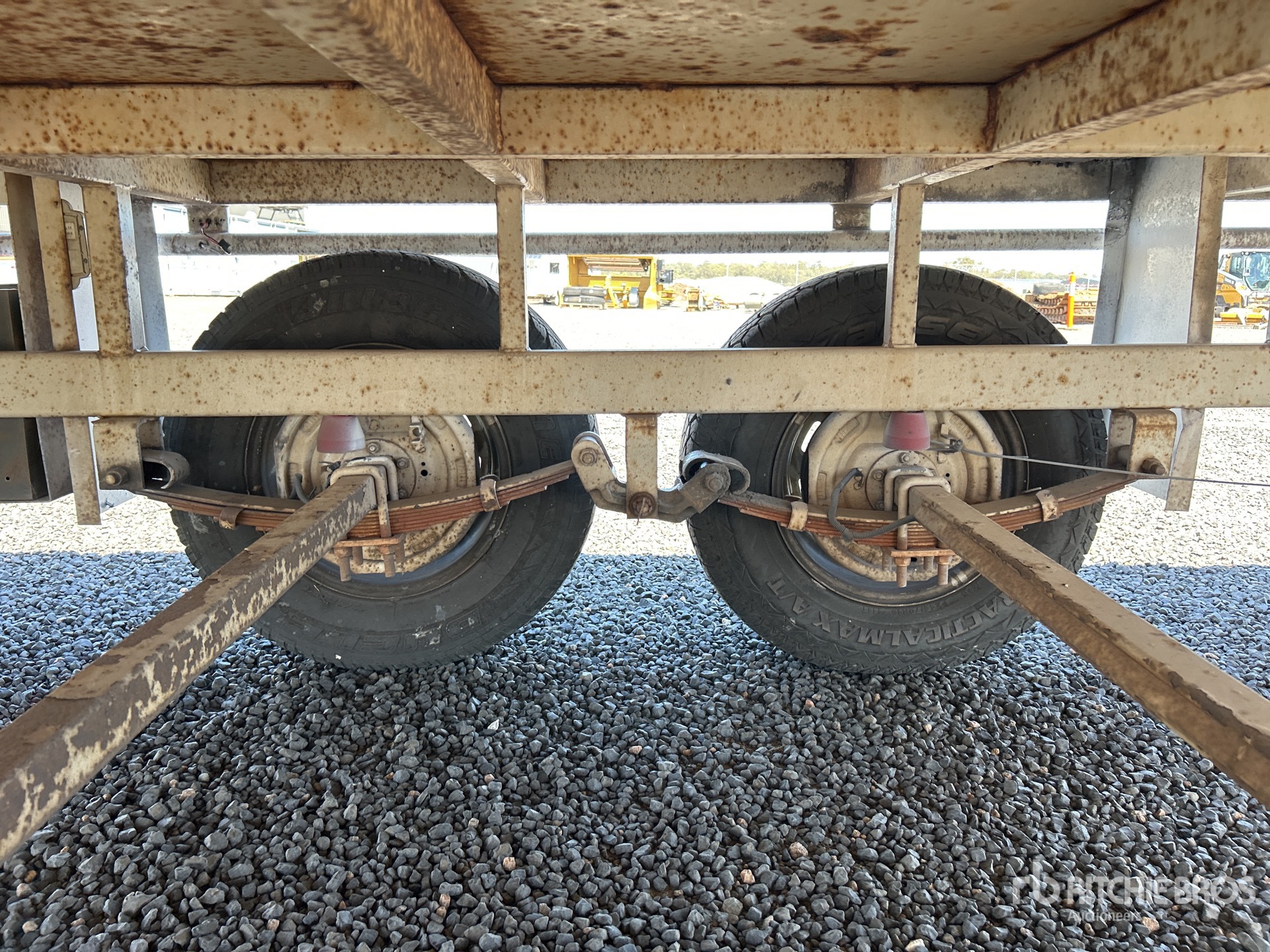2013 Premier 5.4 M BOGIE/A