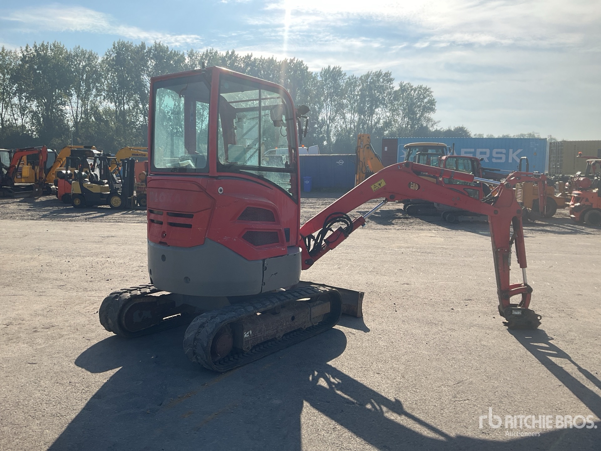 2017 Volvo ECR25D