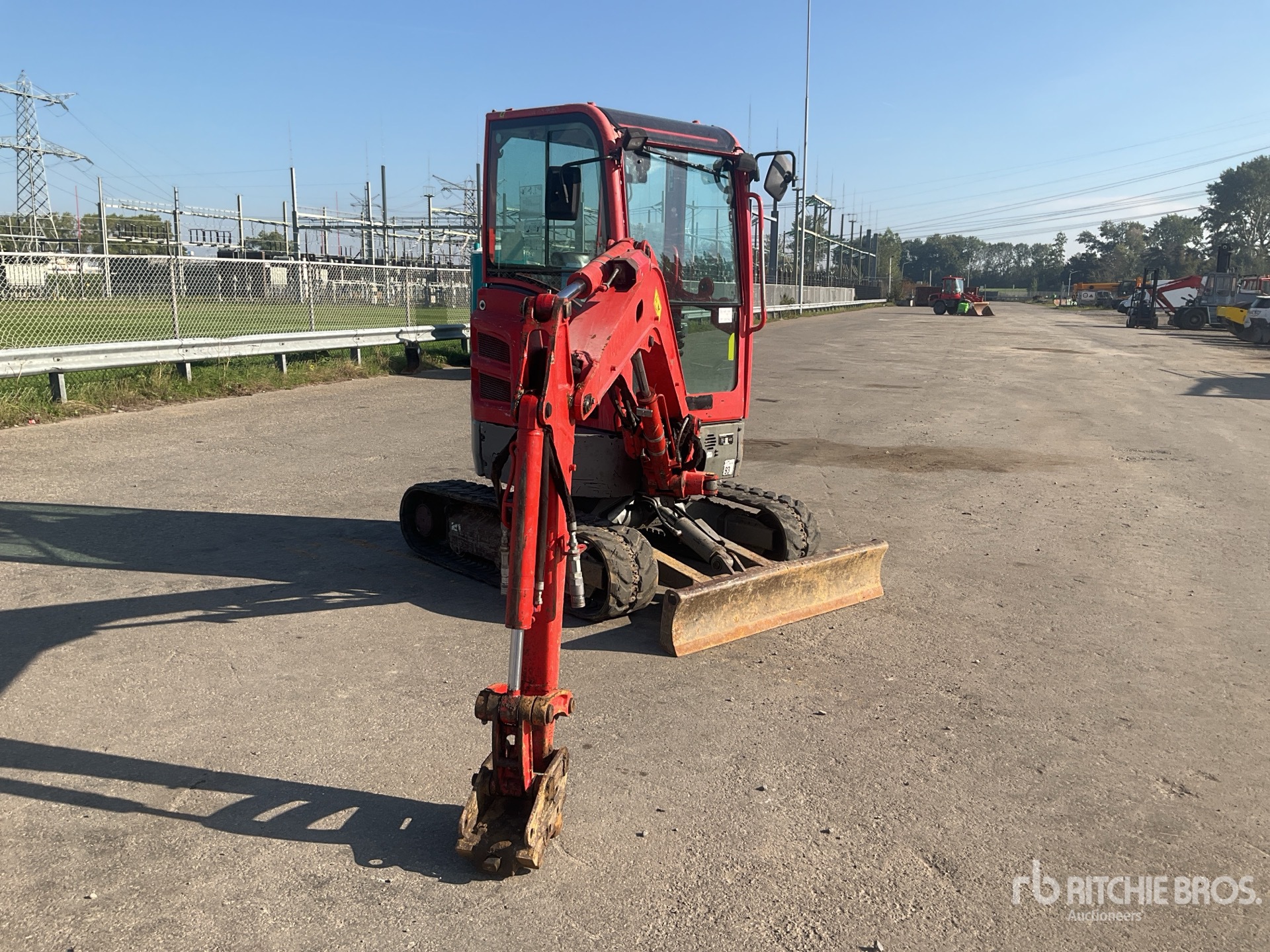 2017 Volvo ECR25D