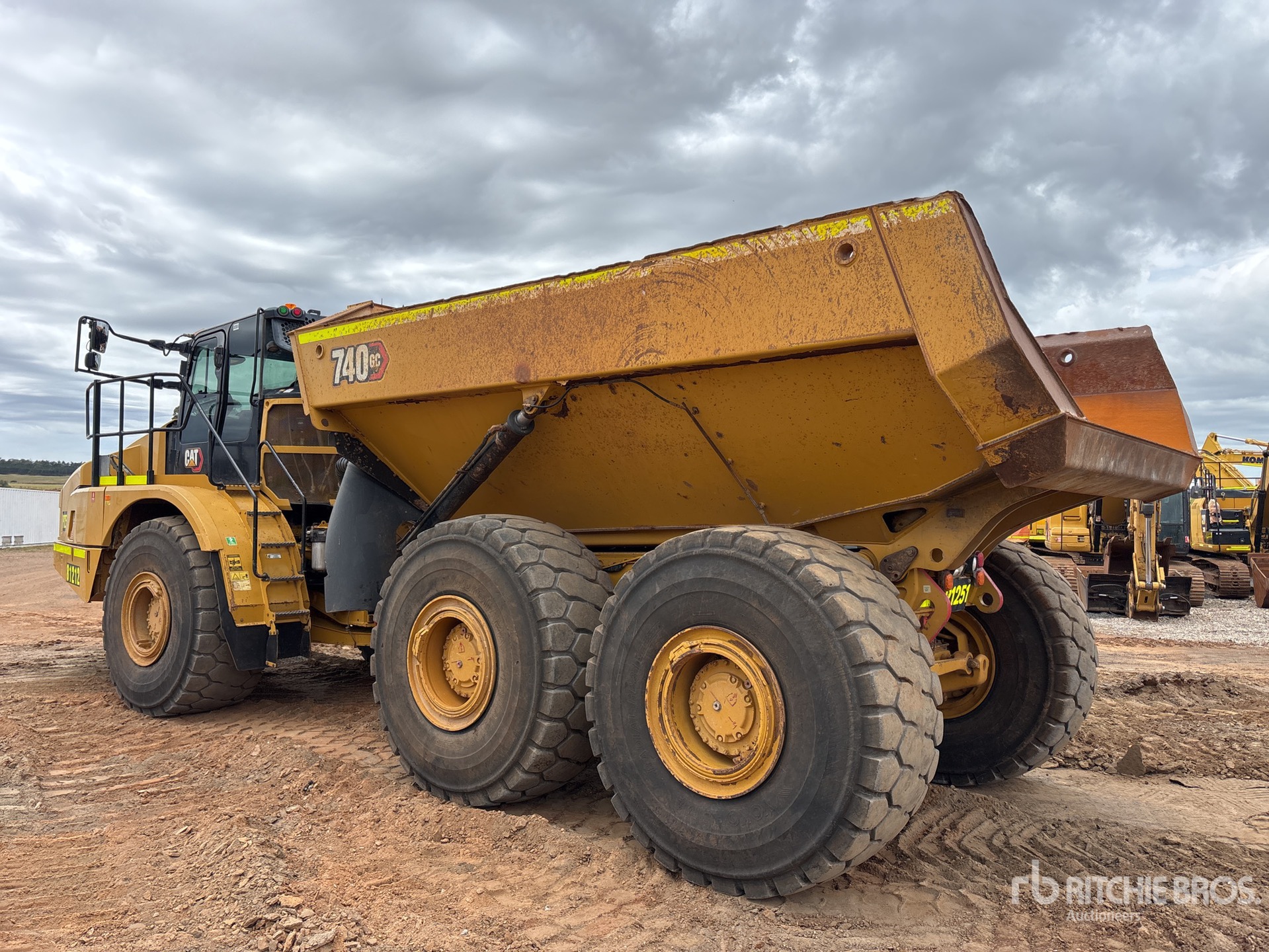 2020 Caterpillar 740 GC