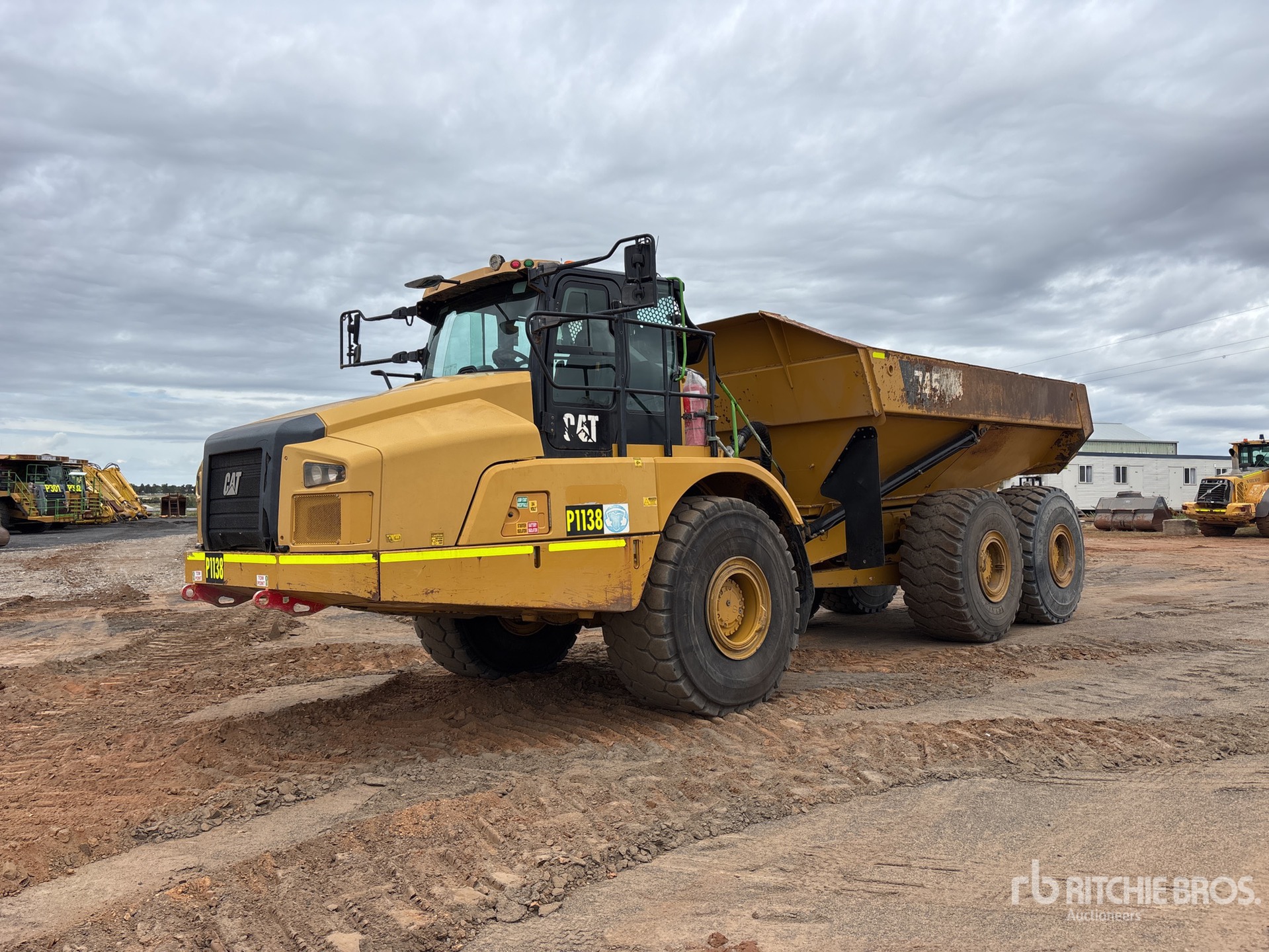 2018 Caterpillar 745