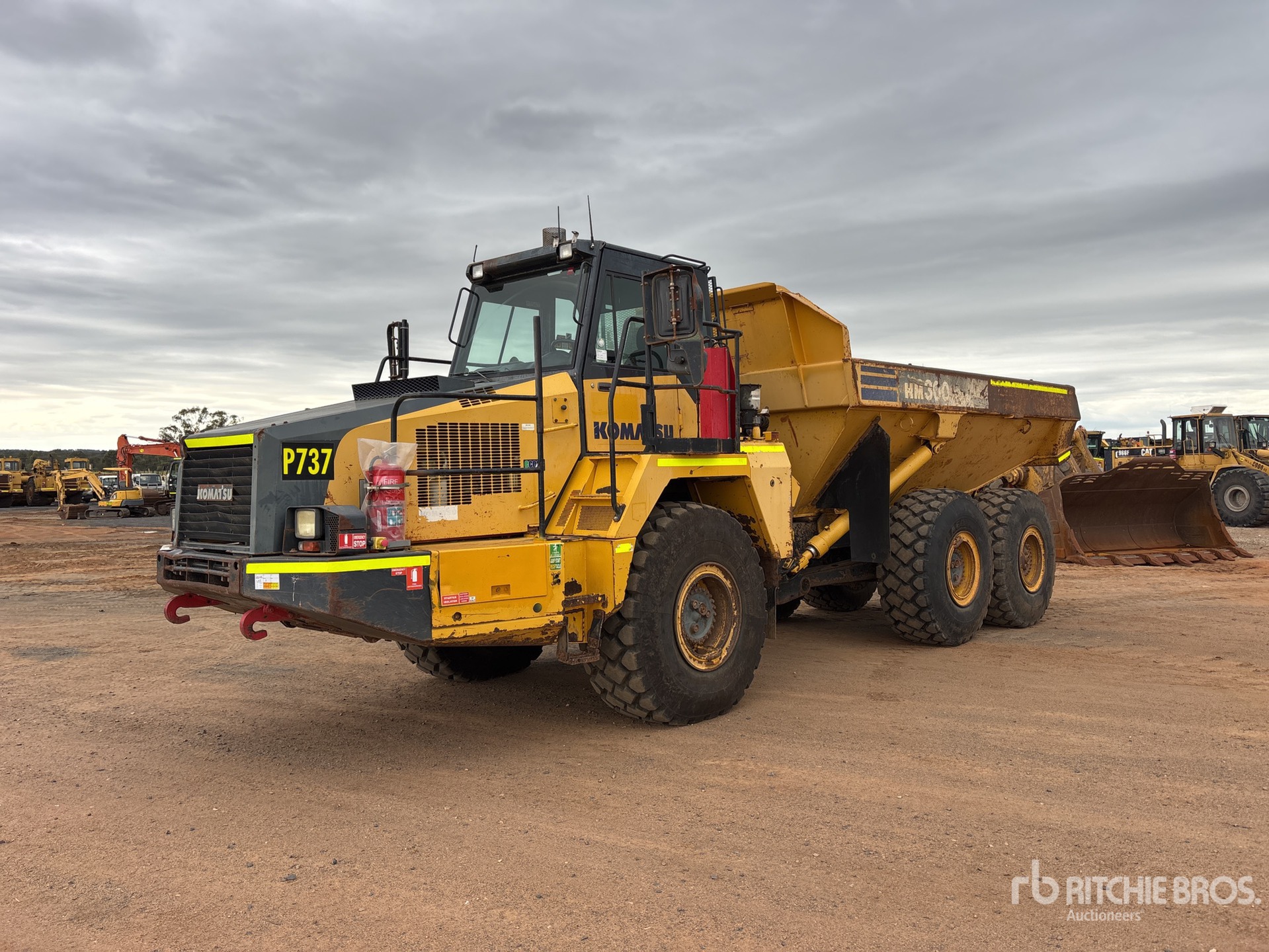 2016 Komatsu HM300-2
