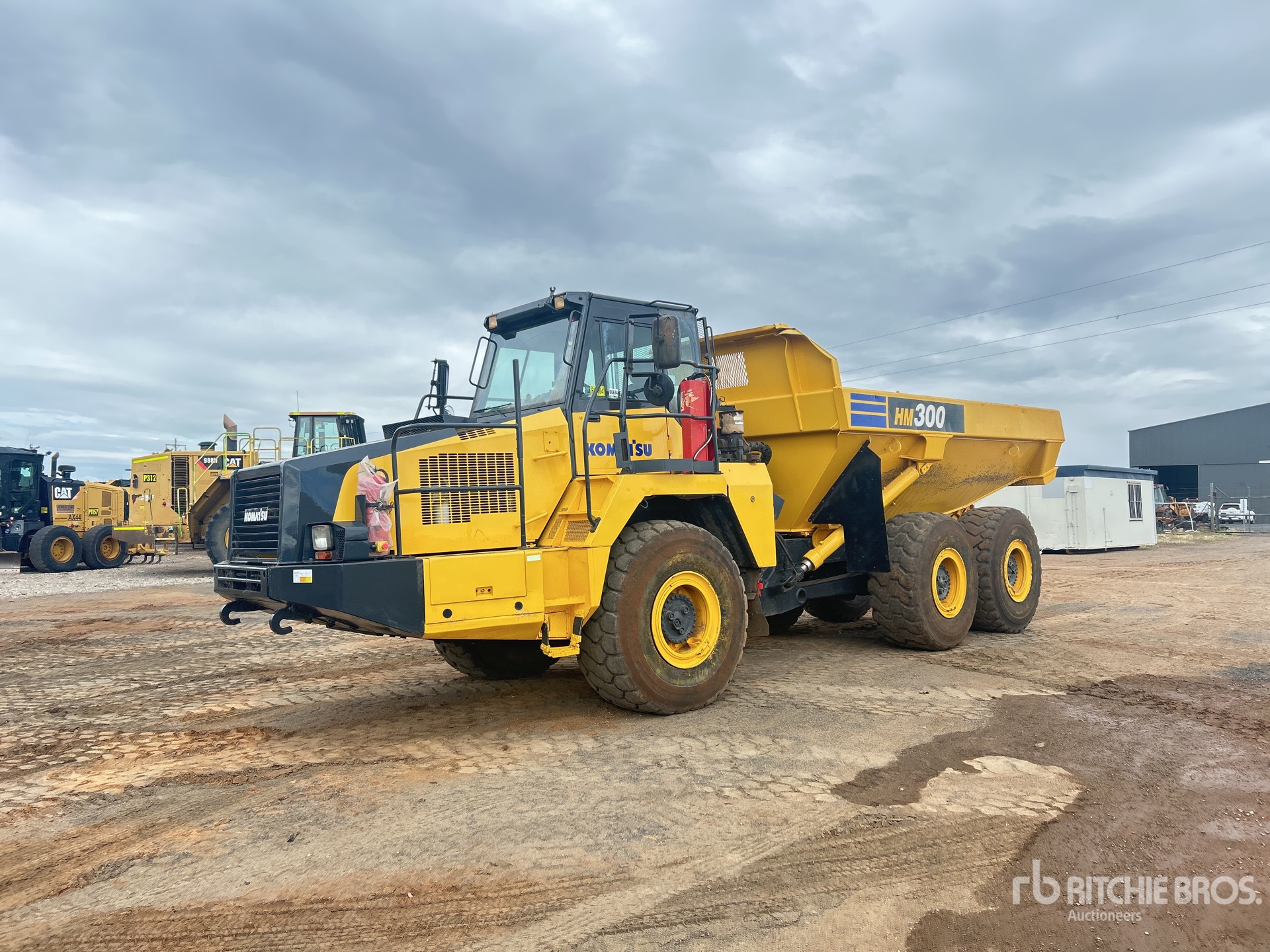 2016 Komatsu HM300-2