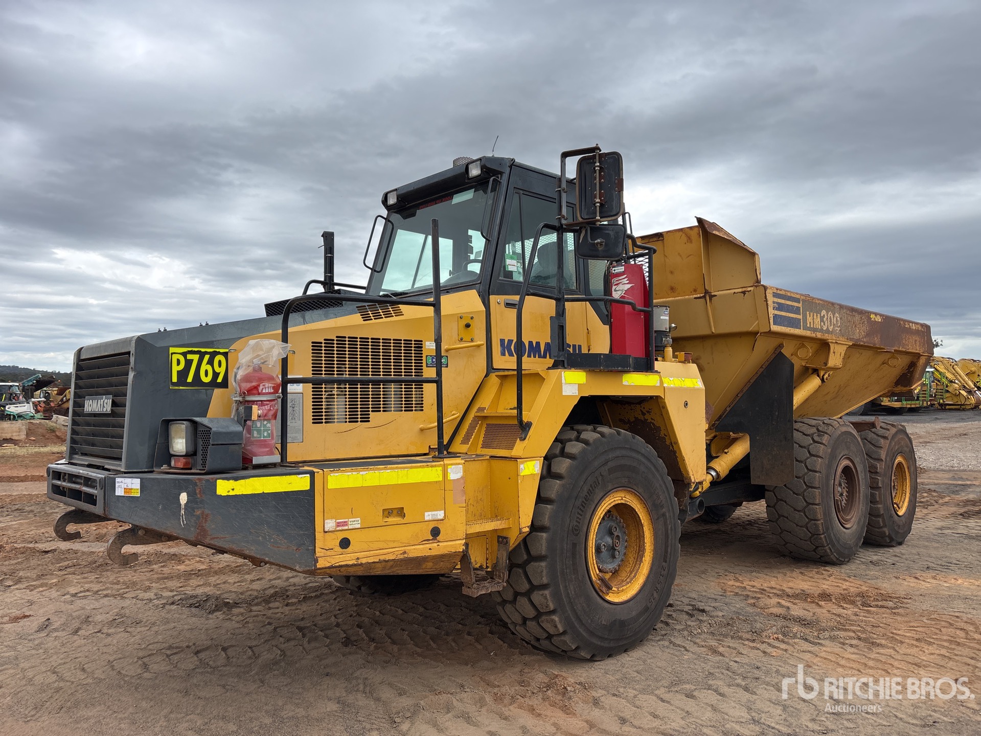 Photo of 2017 Komatsu HM300-2