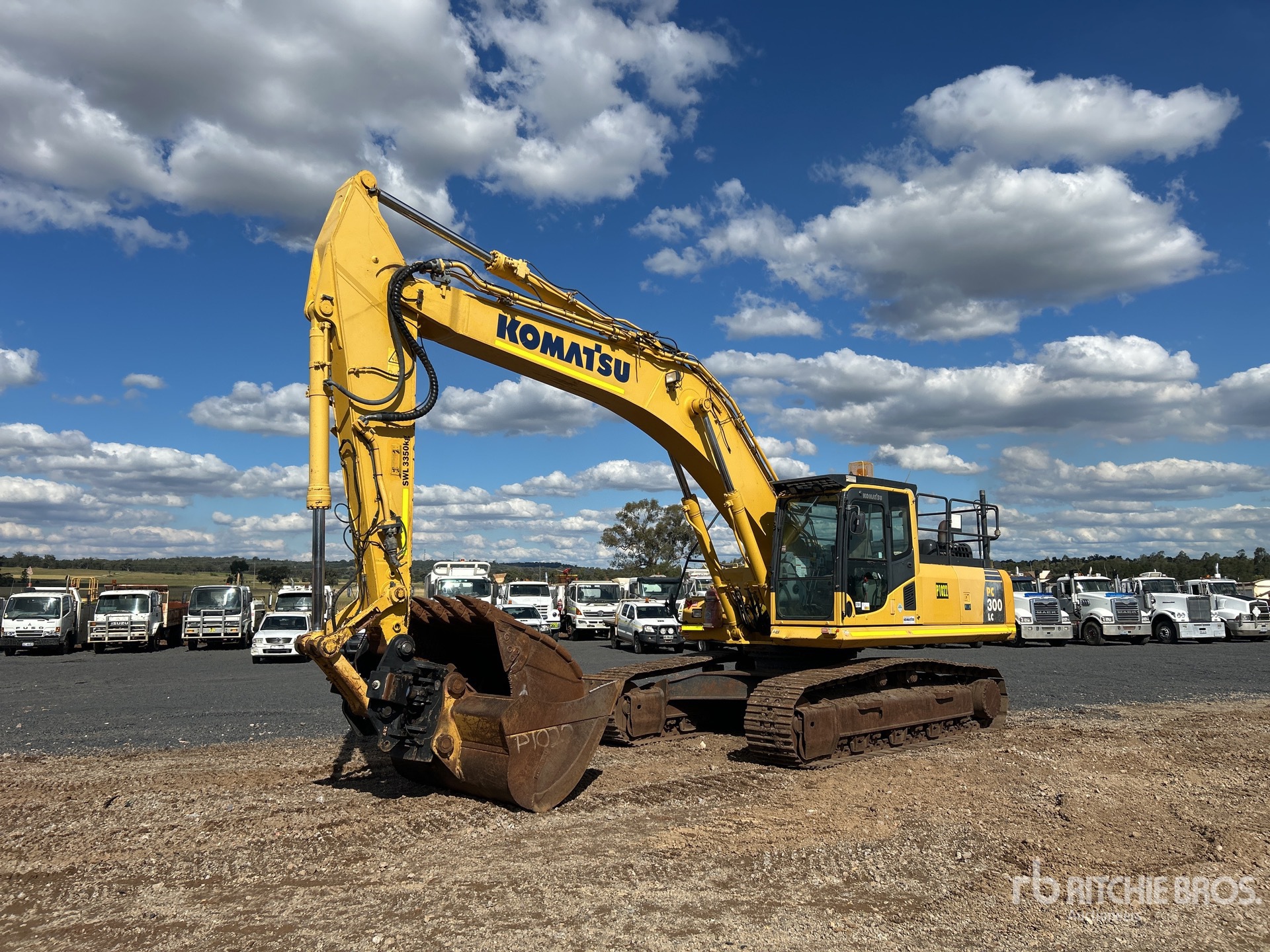 2019 Komatsu PC300LC-8M0