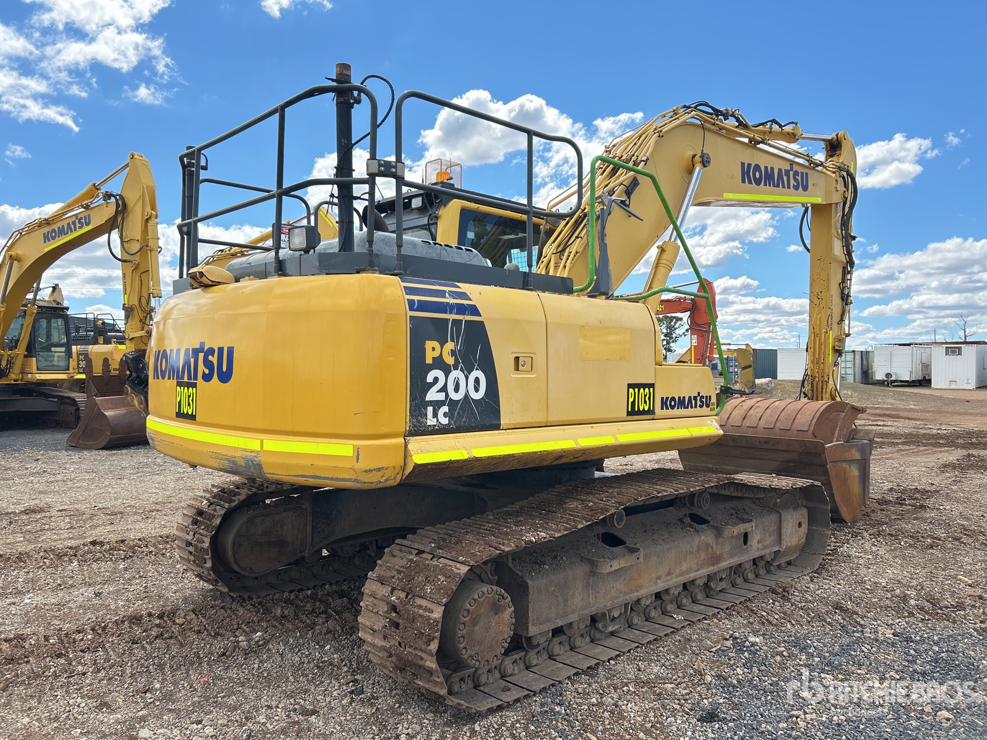 2018 Komatsu PC200LC-8M0