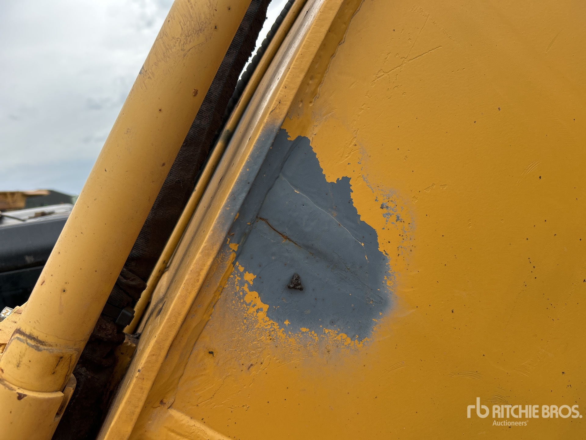2015 Caterpillar 320E