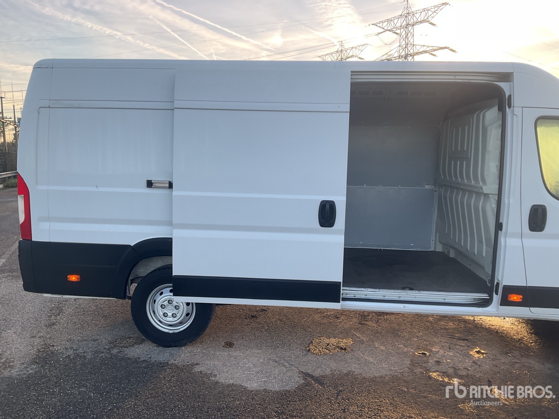 2022 Opel MOVANO 2.2