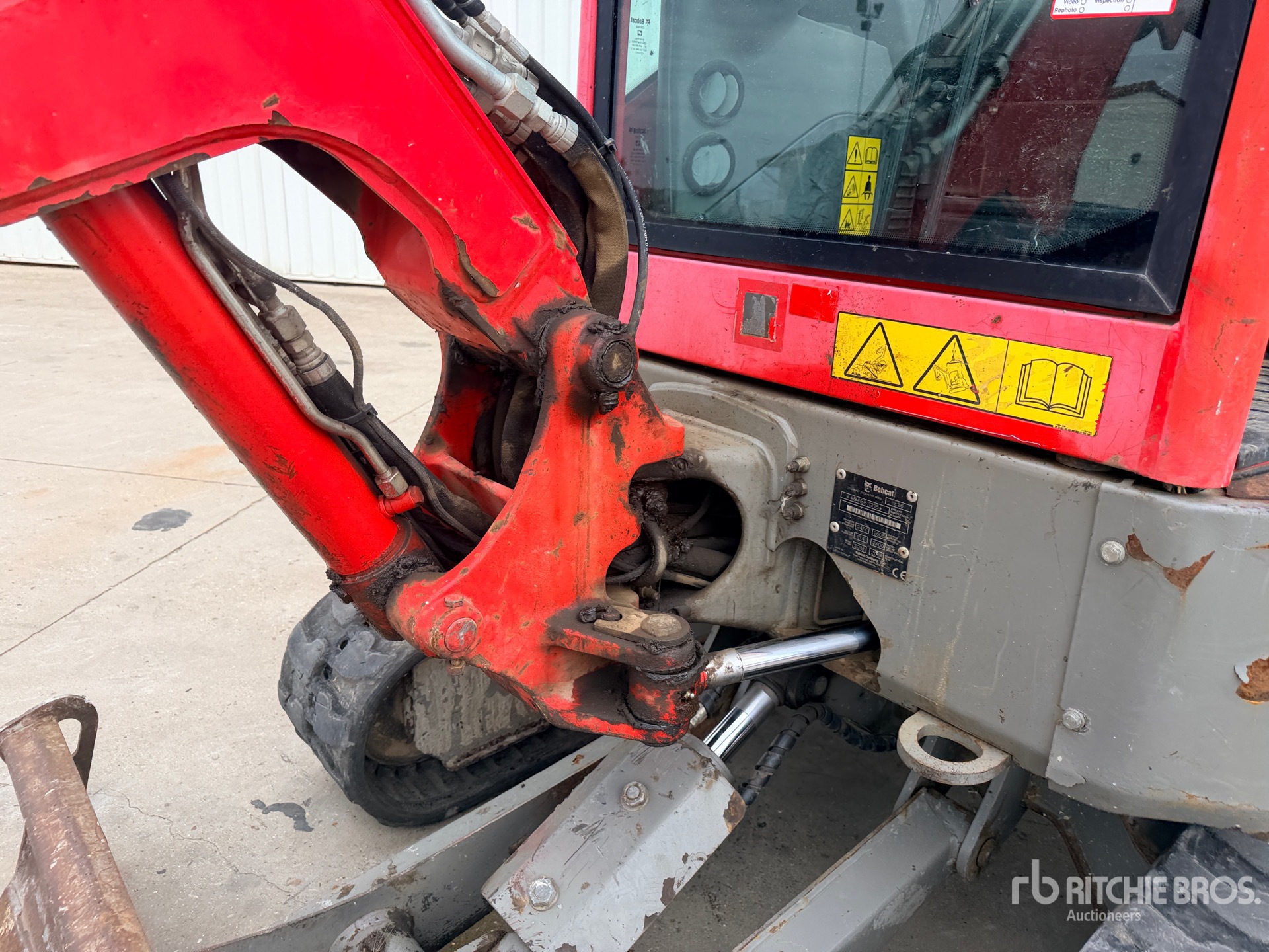 2019 Bobcat E26