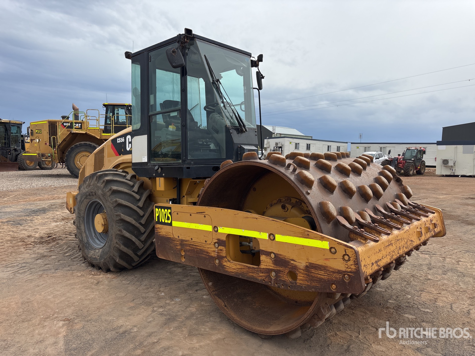 2010 Caterpillar CS56