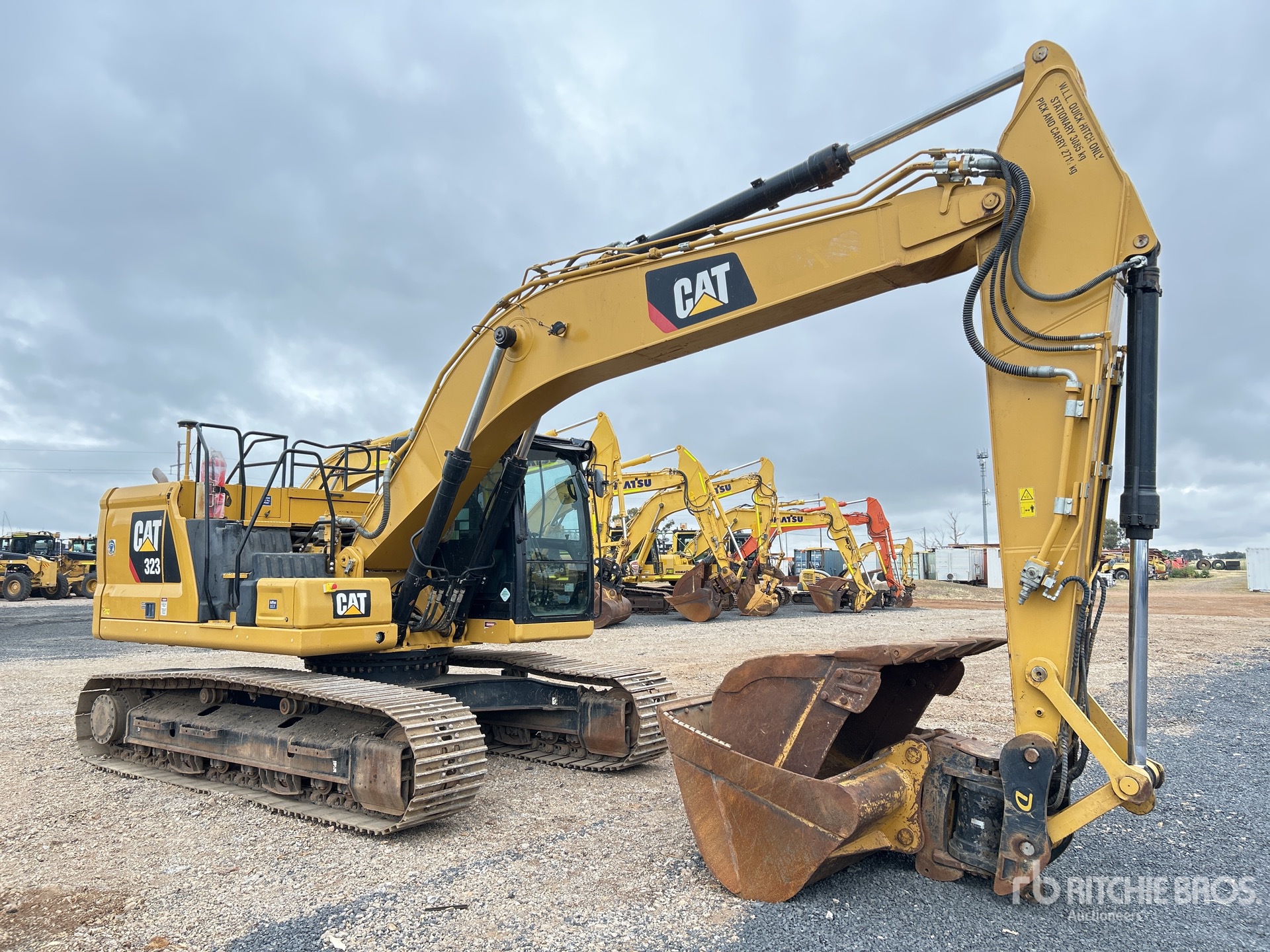 2018 Caterpillar 323