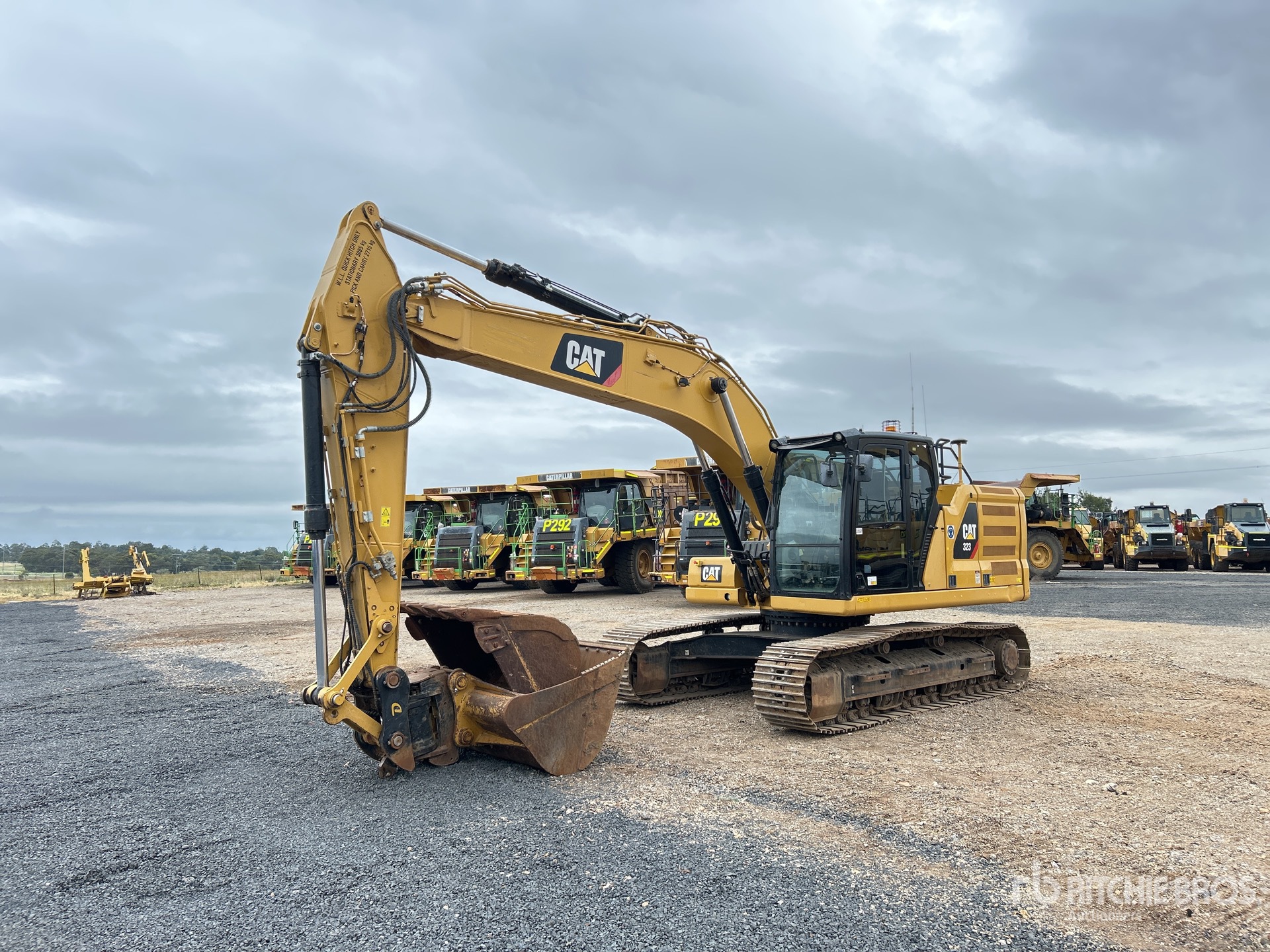 2018 Caterpillar 323
