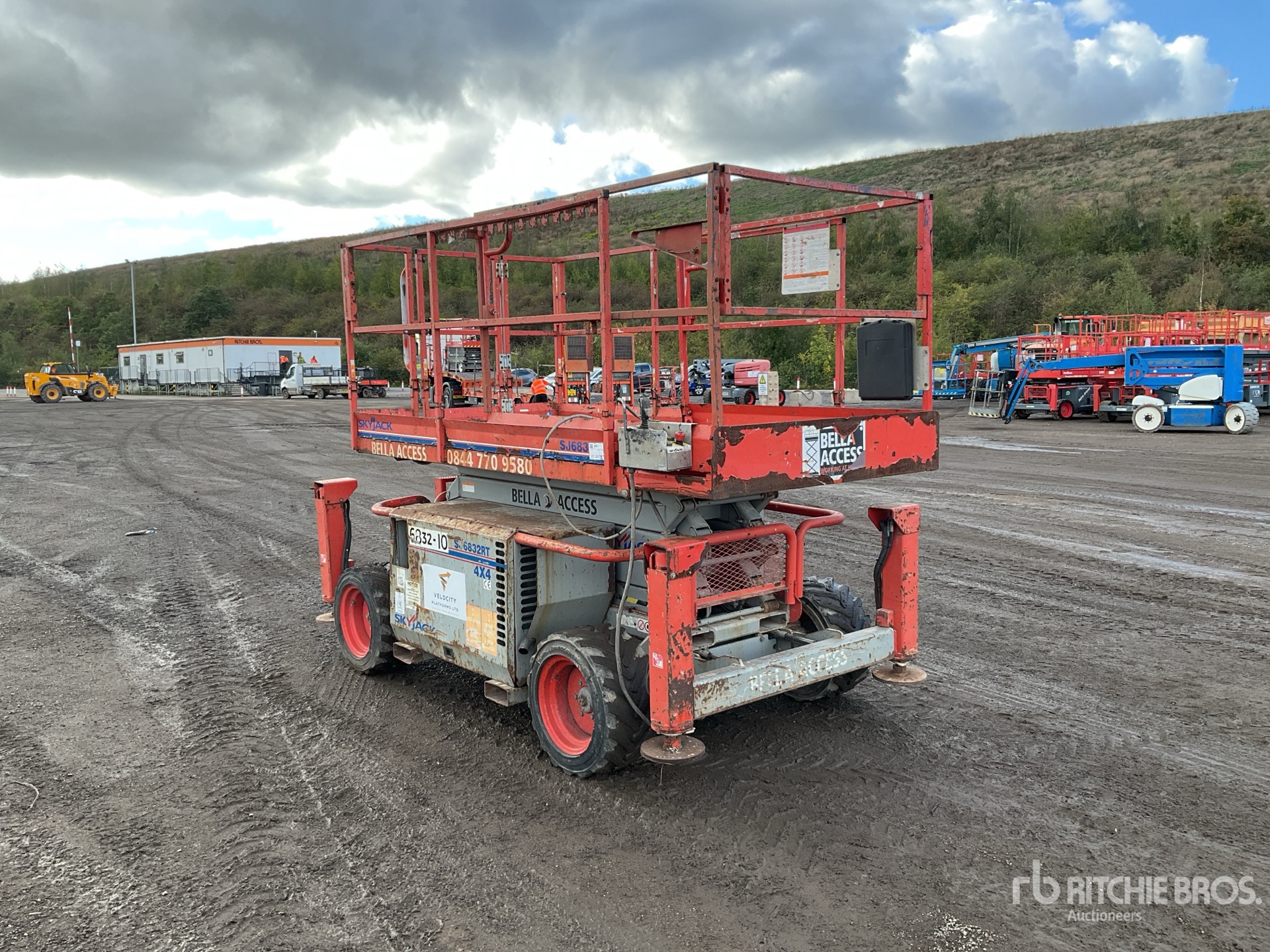 2011 Skyjack SJ6832 RT