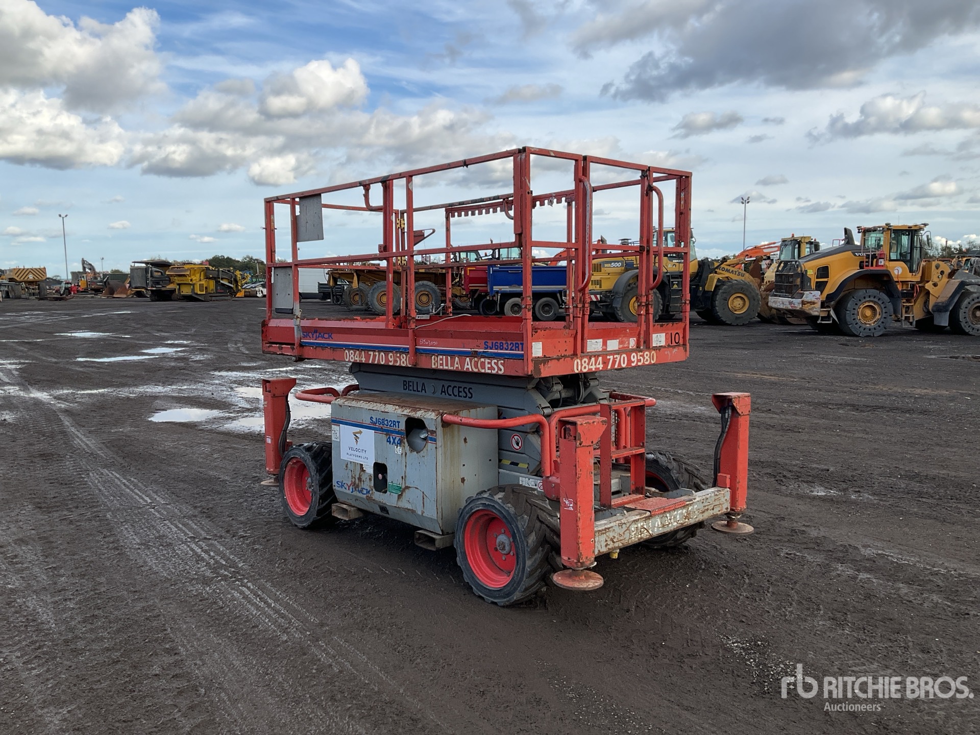 2011 Skyjack SJ6832 RT