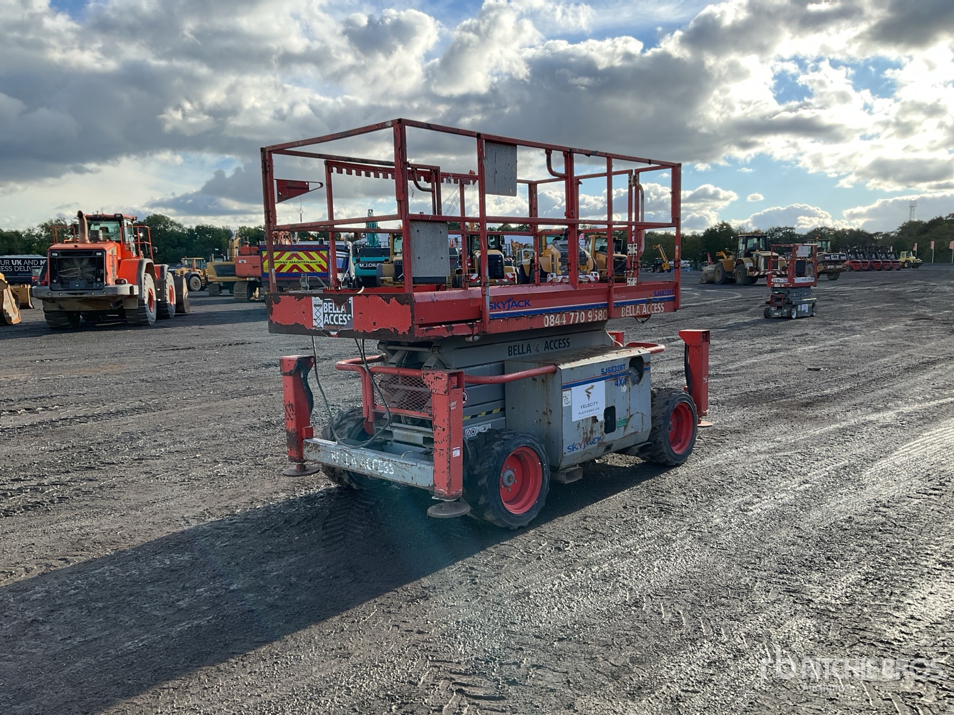 2011 Skyjack SJ6832 RT