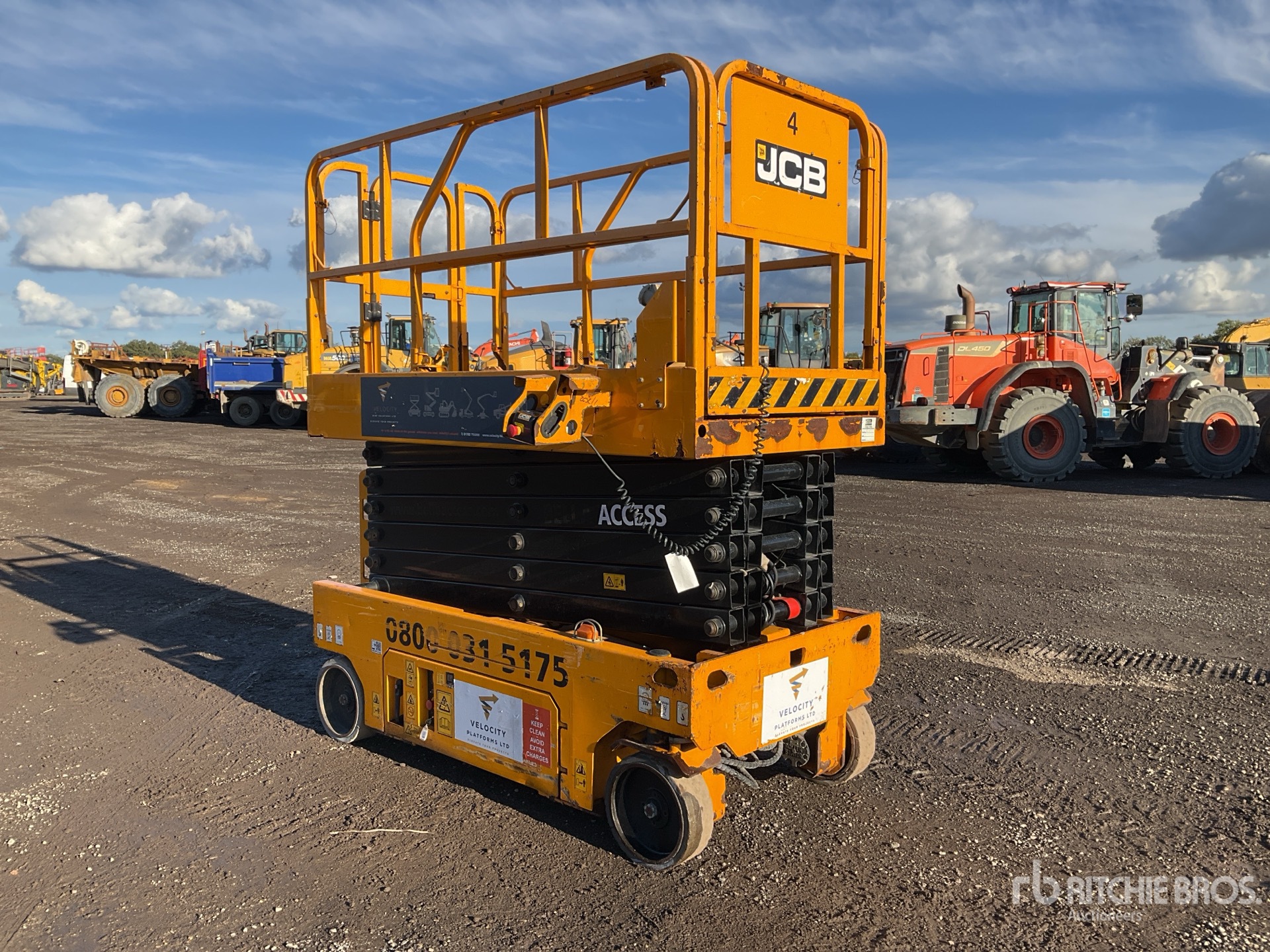 2017 JCB S4046E