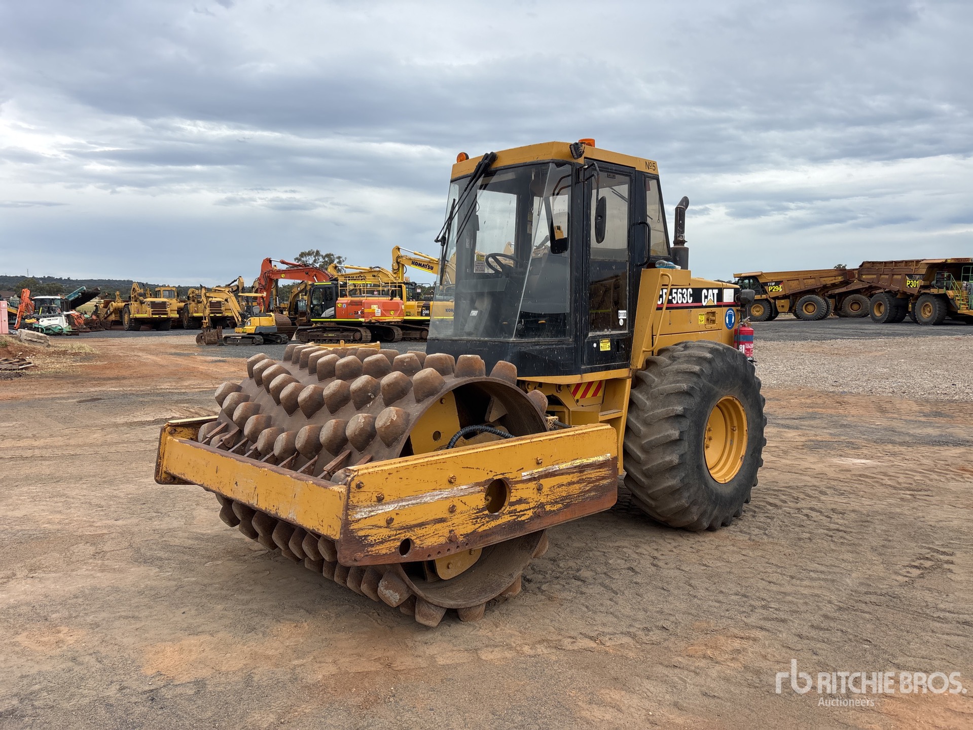 1998 Caterpillar CP-563C