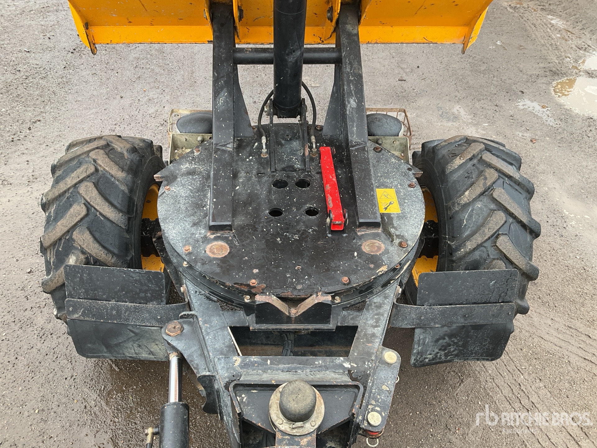 2017 JCB 6 TON 4X4 SWIVEL