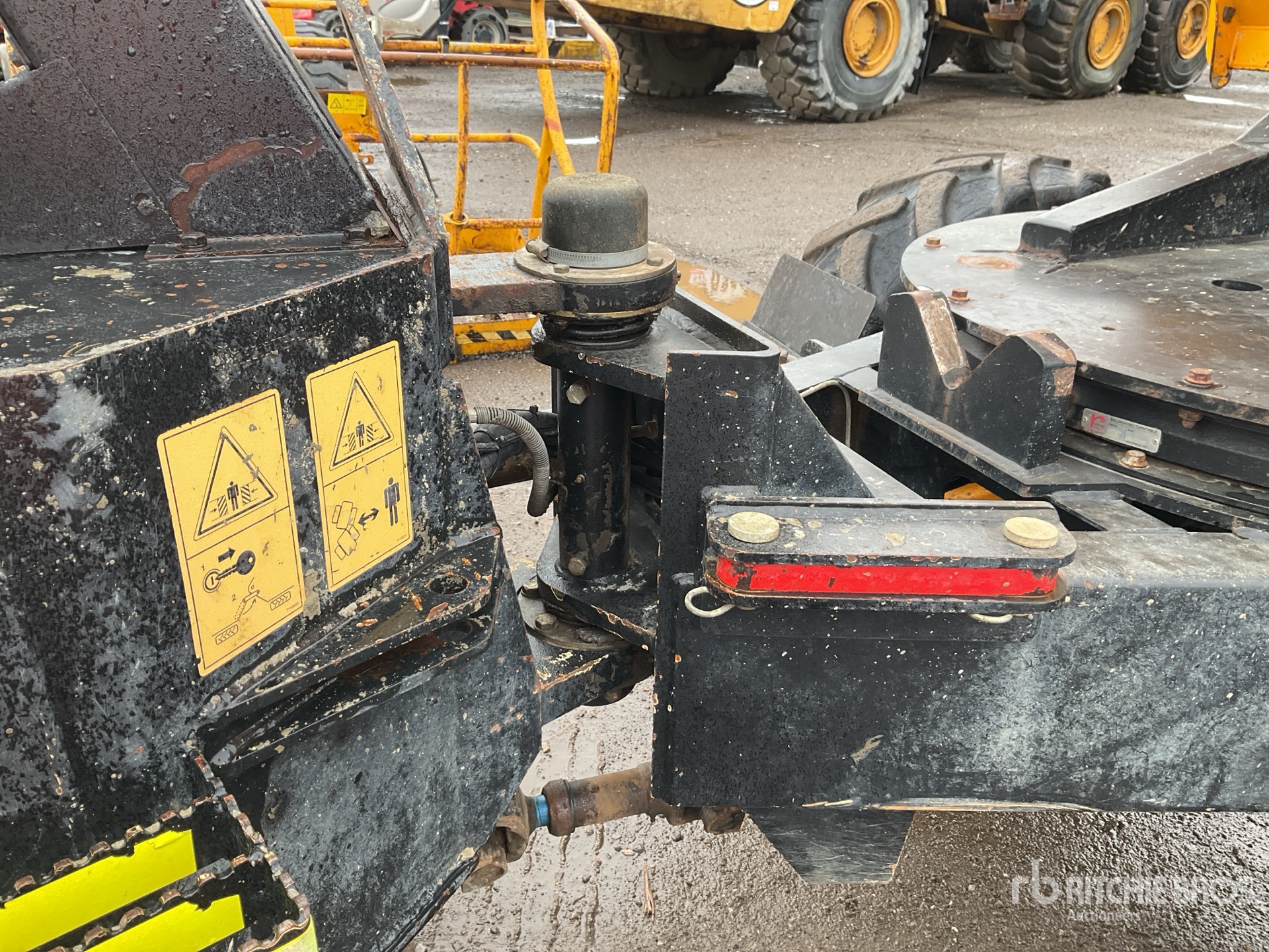 2017 JCB 6 TON 4X4 SWIVEL