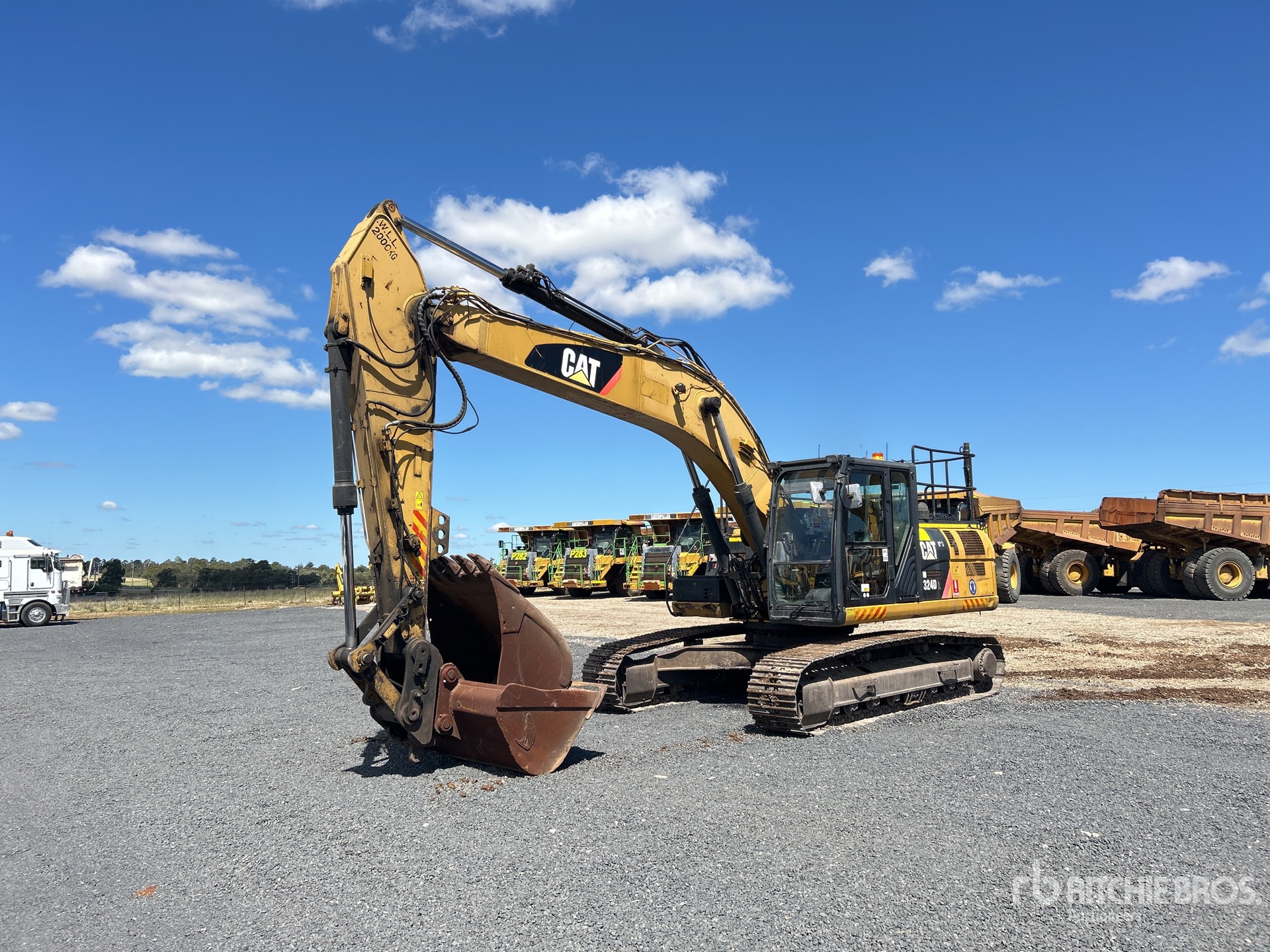 2014 Caterpillar 324DL