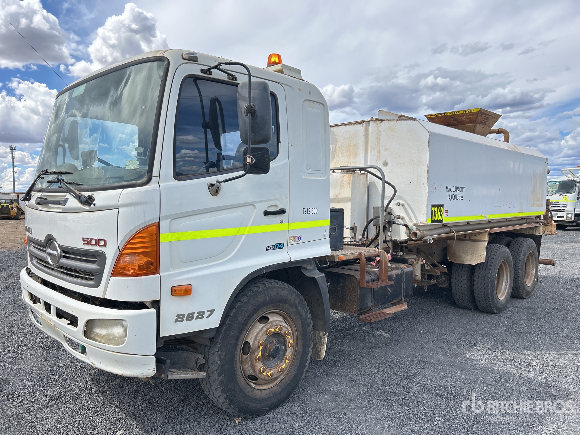 2007 Hino FM8JR