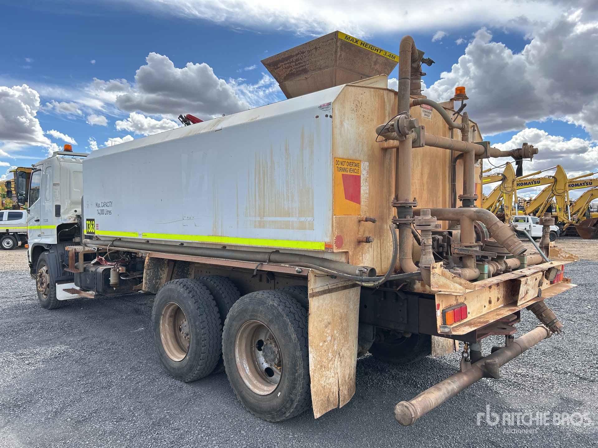 2007 Hino FM8JR