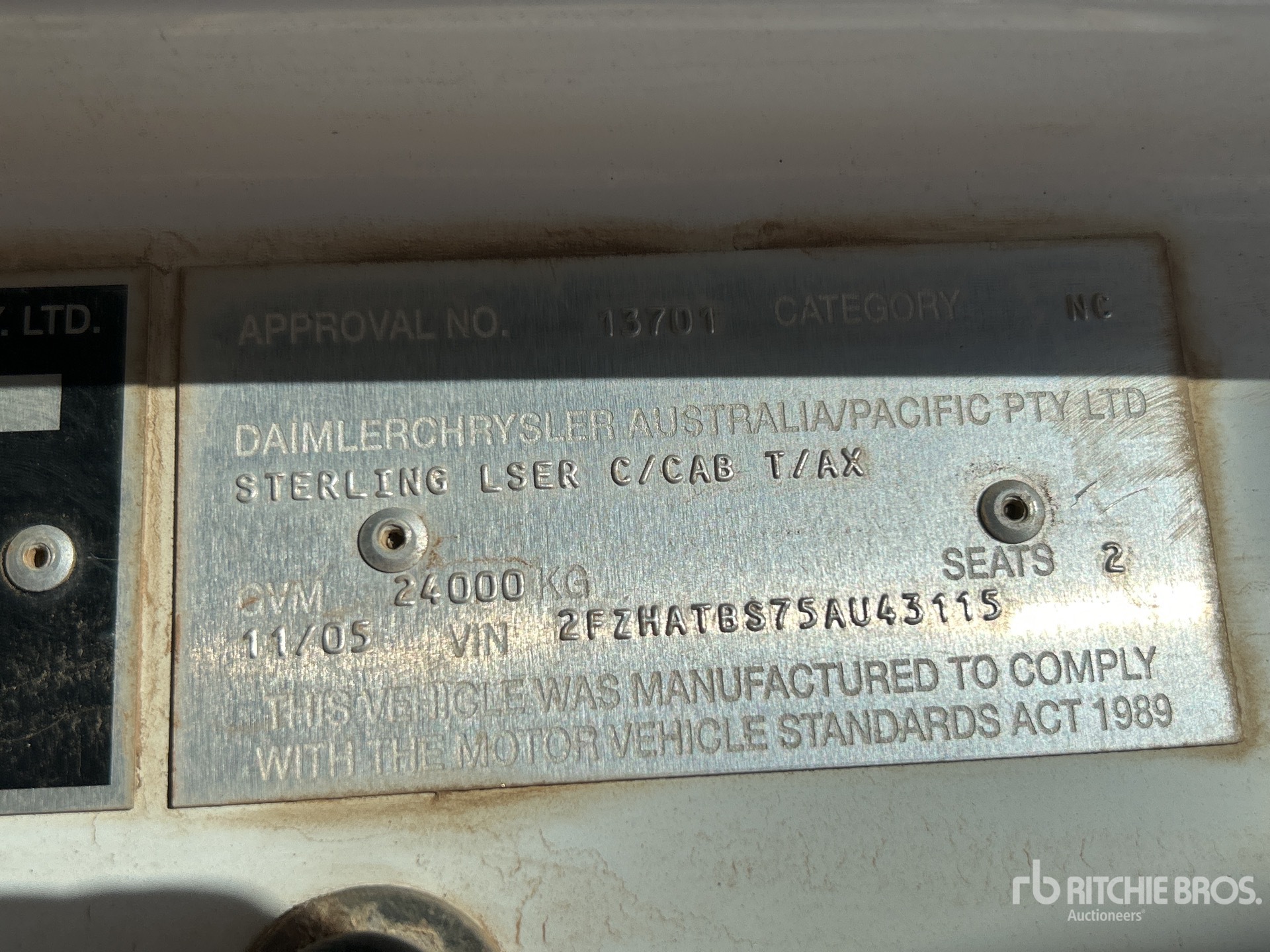 2005 Sterling L7500