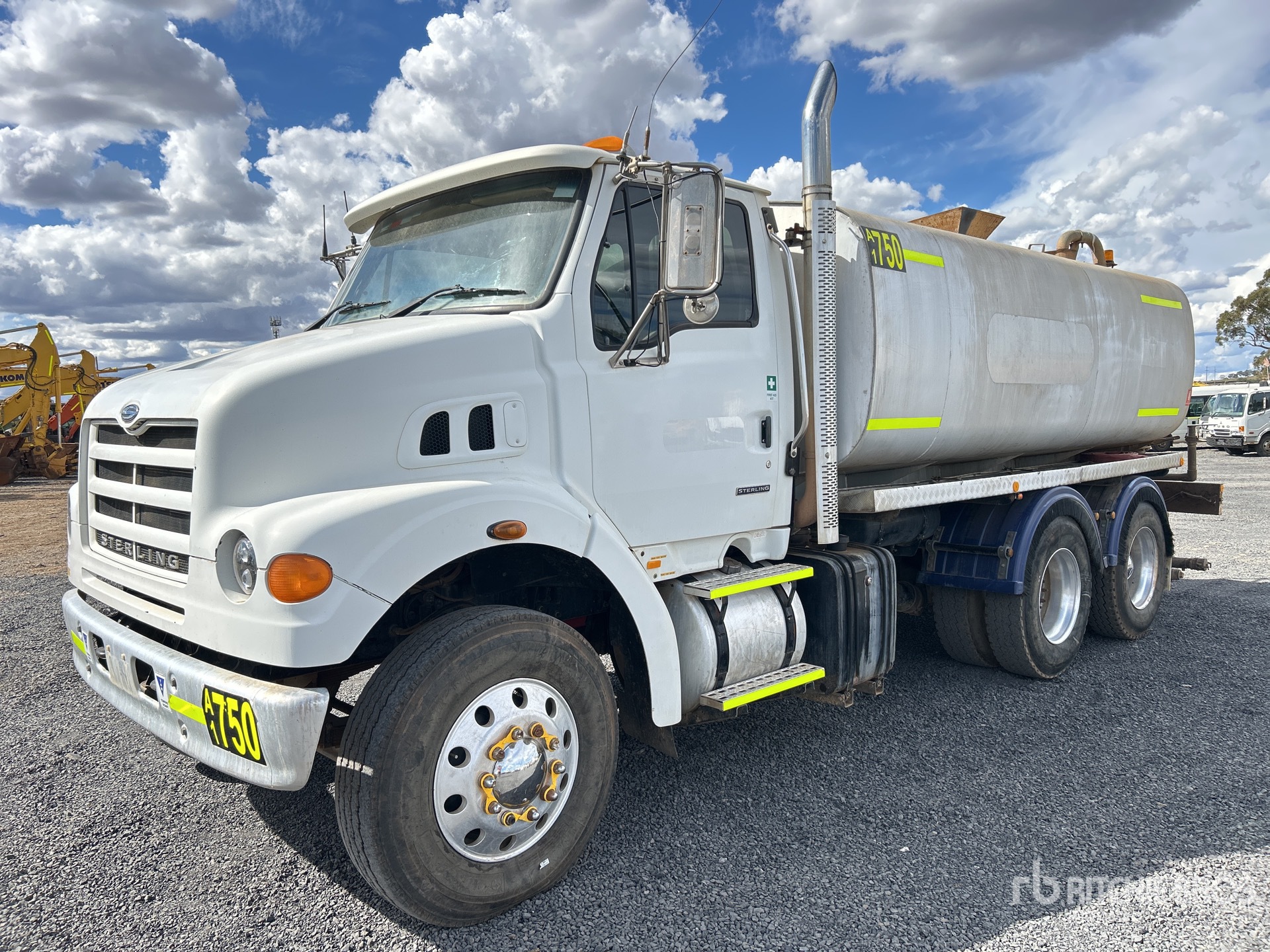 2005 Sterling L7500