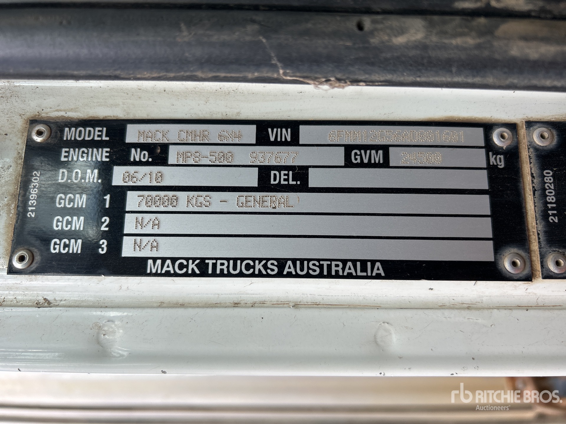 2010 Mack CMHR TRIDENT