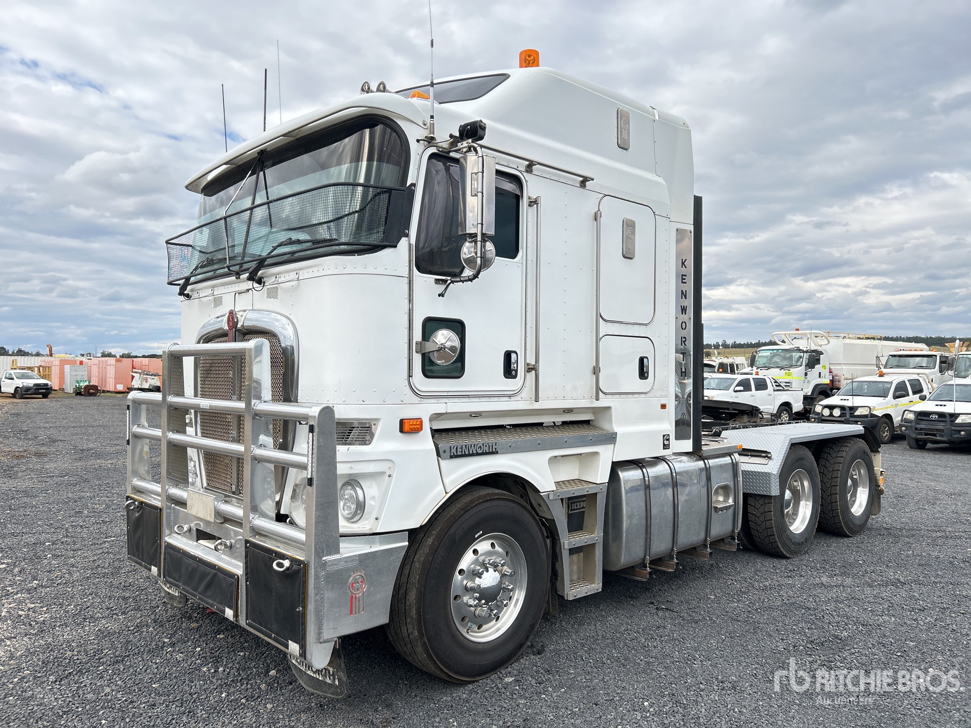 2018 Kenworth K200 BIG CAB AE