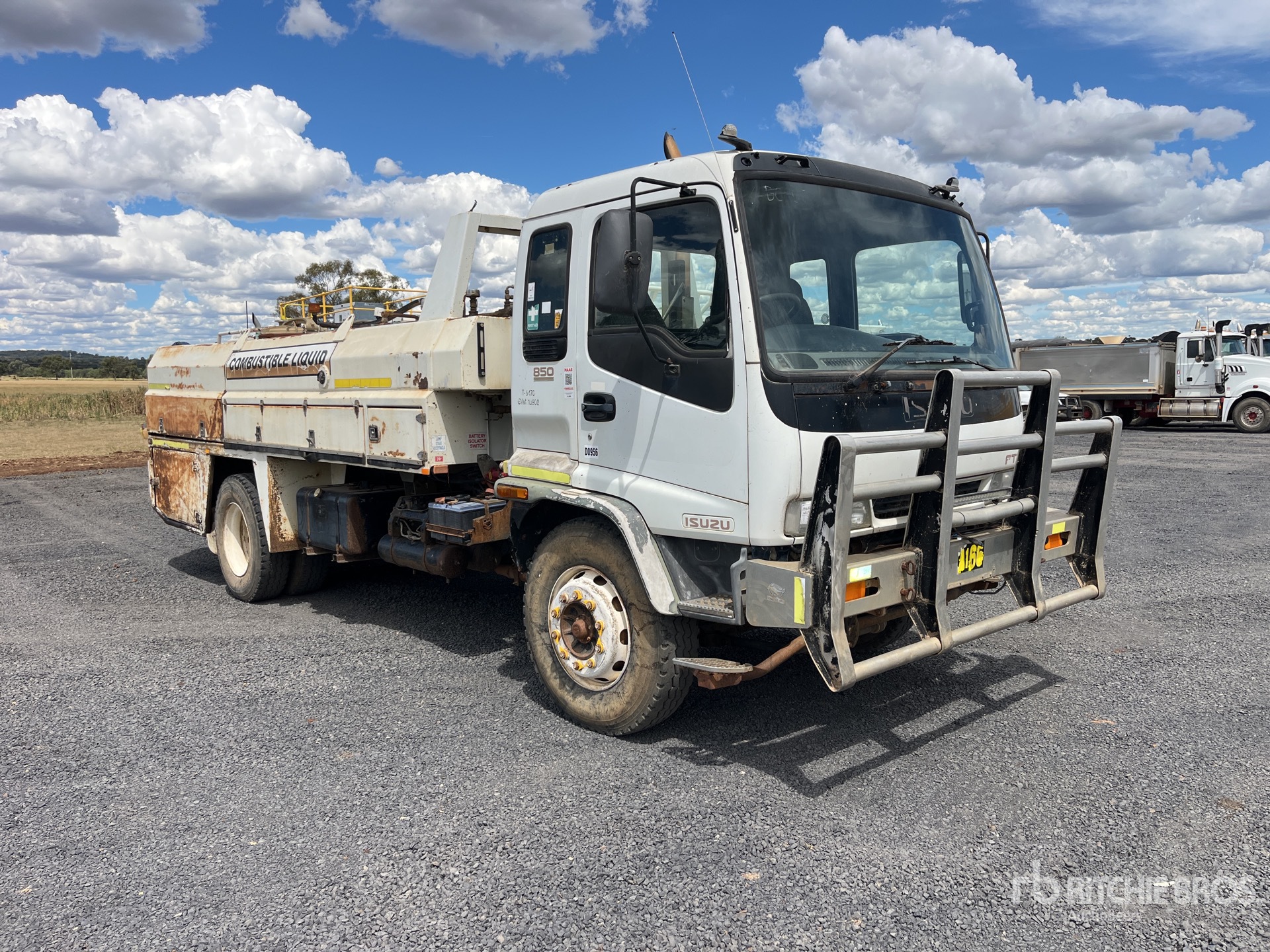 1997 Isuzu FTR33H