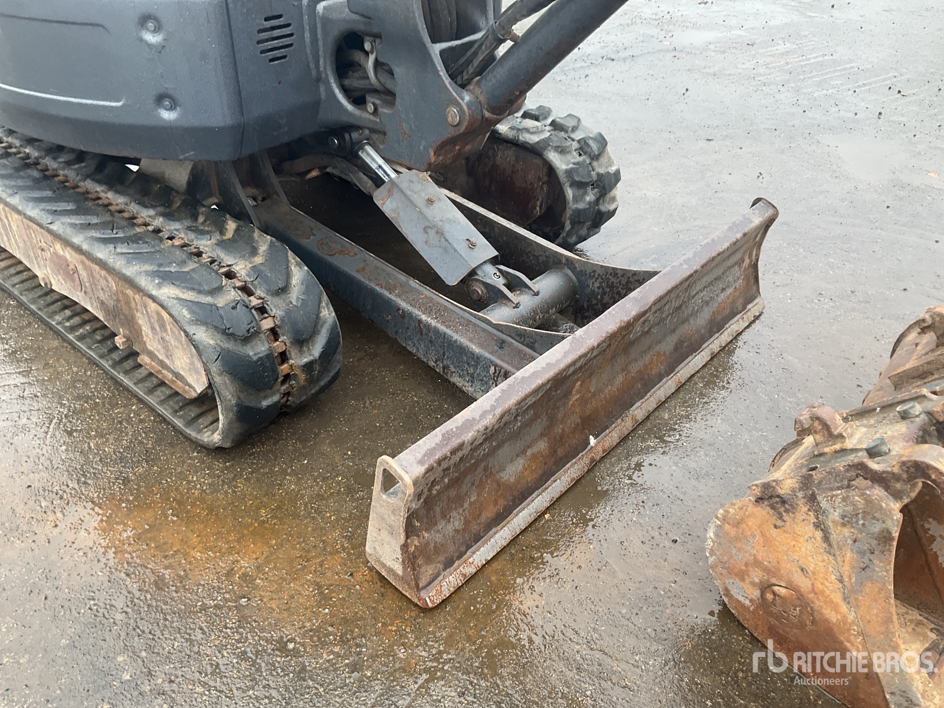 2015 Bobcat E25