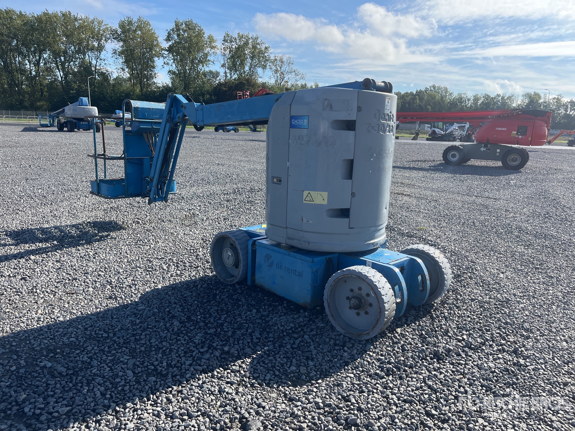 2007 Genie Z-30/20N