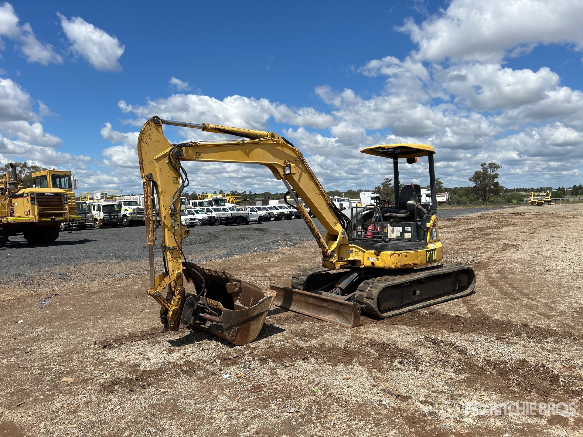 2011 Komatsu PC55MR-3