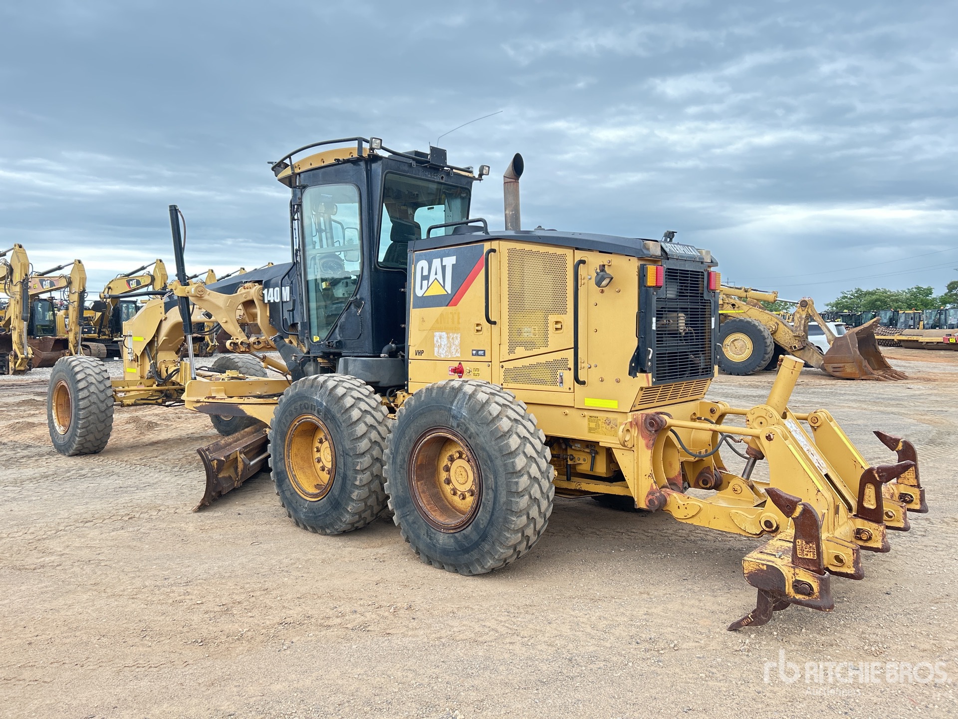 2010 Caterpillar 140M