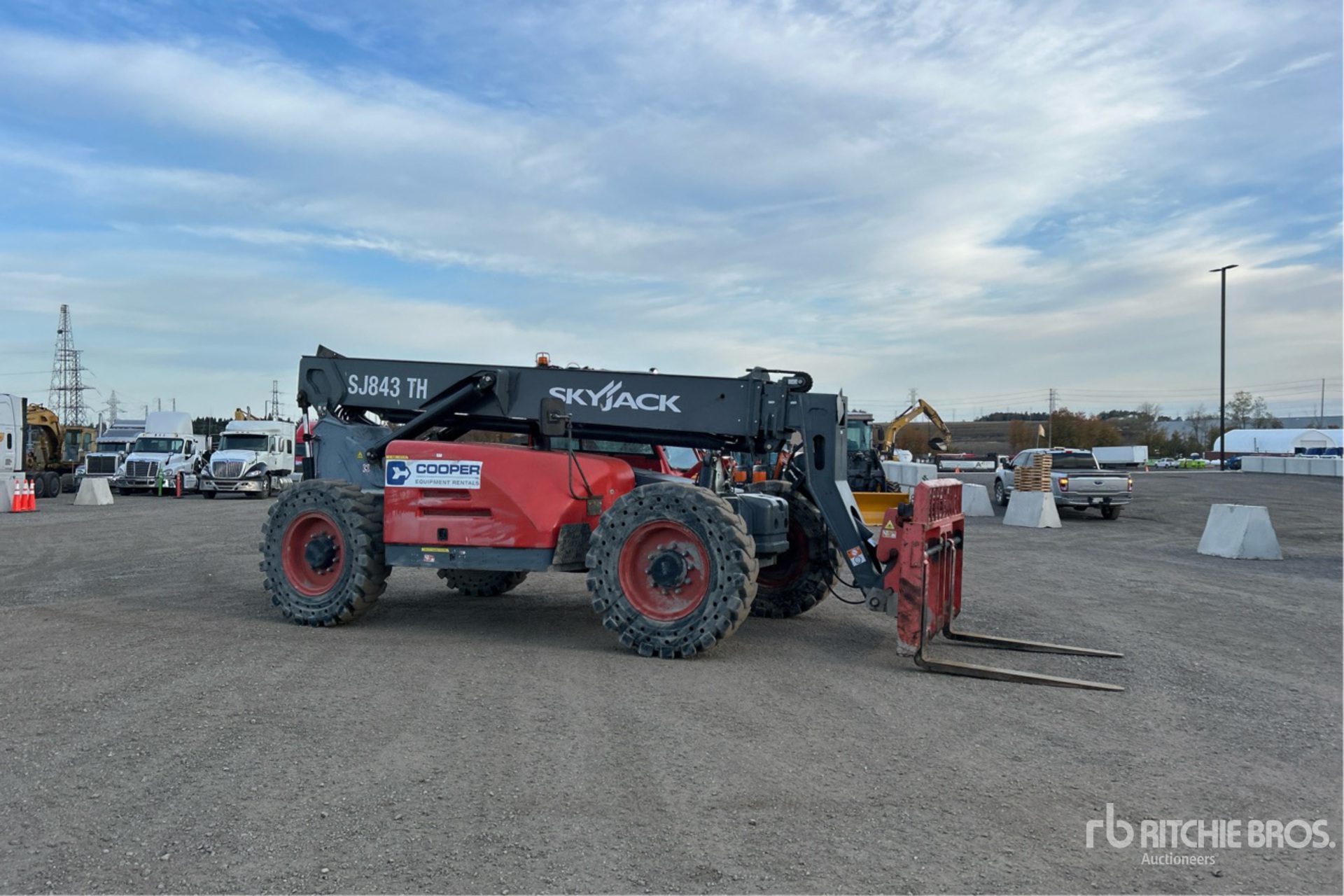 2019 Skyjack SJ843TH