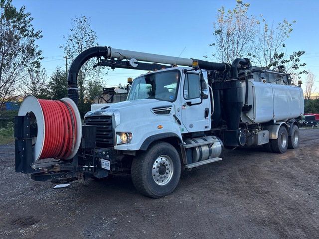 Vacall AJV1215 on 2019 Freightliner 114SD 6x4 Vacuum Excavator Truck