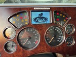 Cab with Luces de advertencia del motor