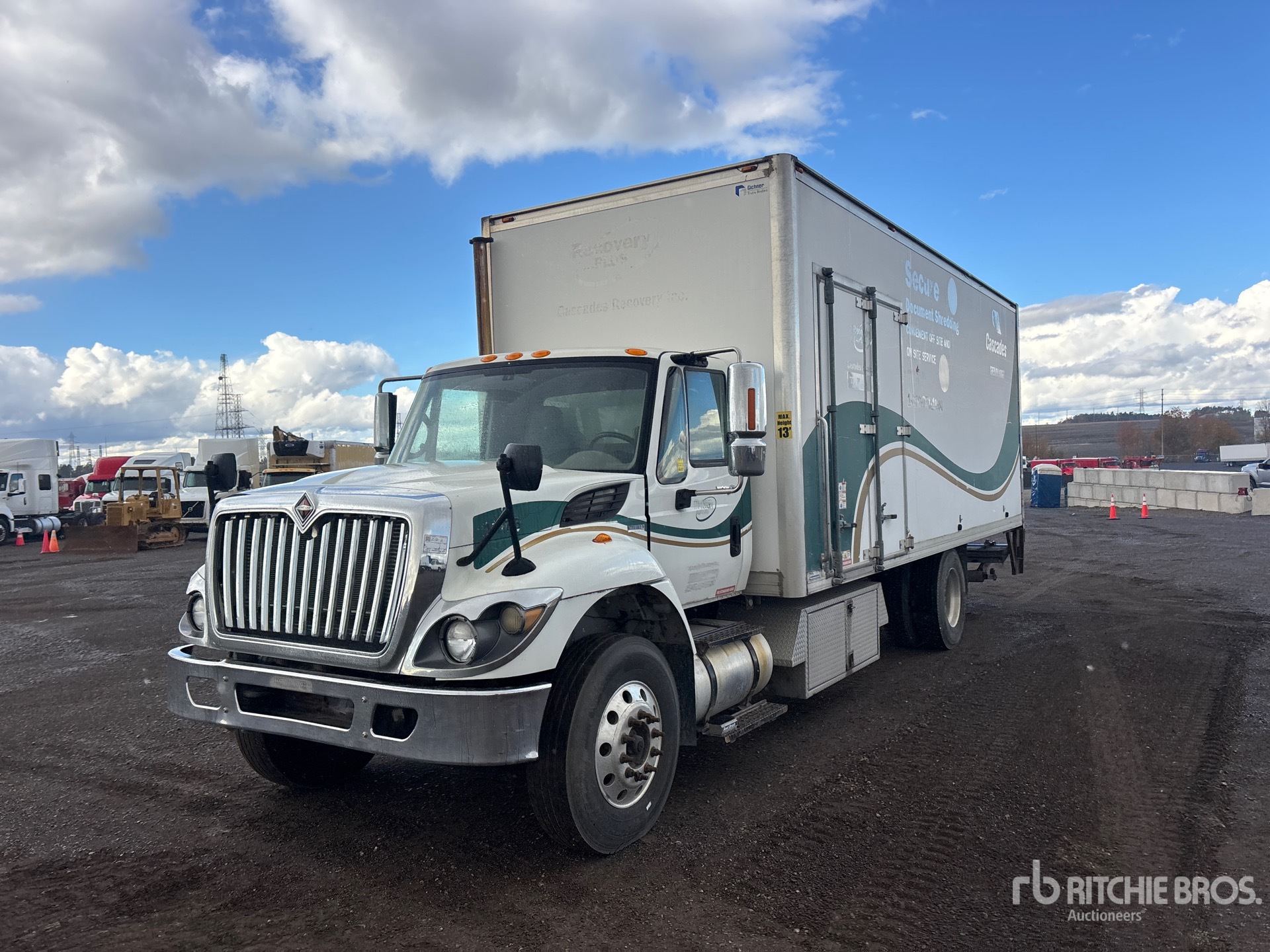 2011 International 7400