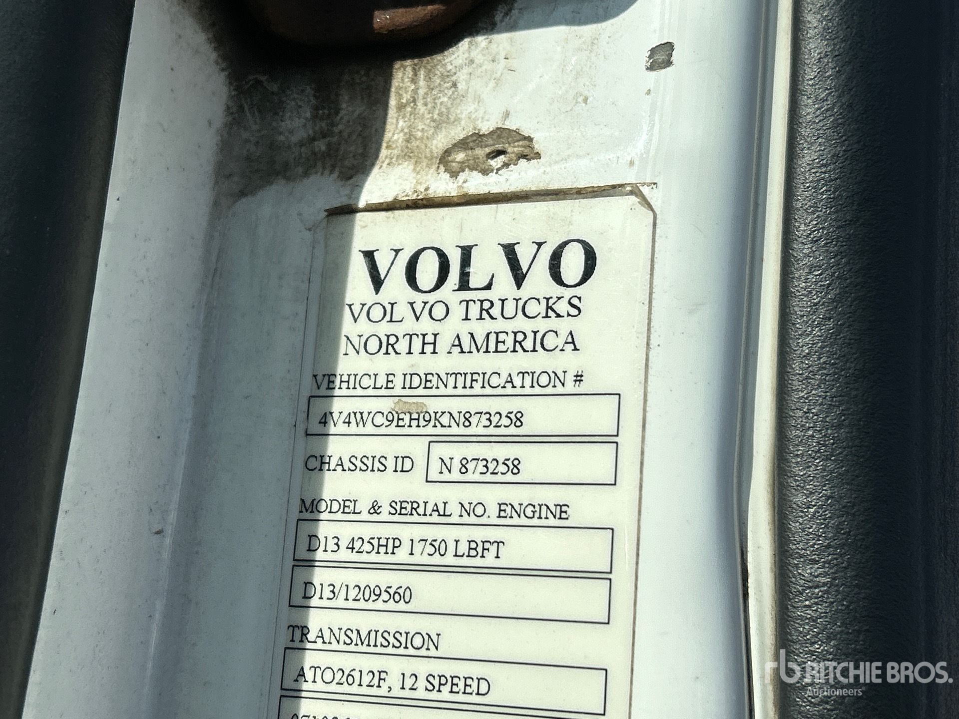 2019 Volvo VNR
