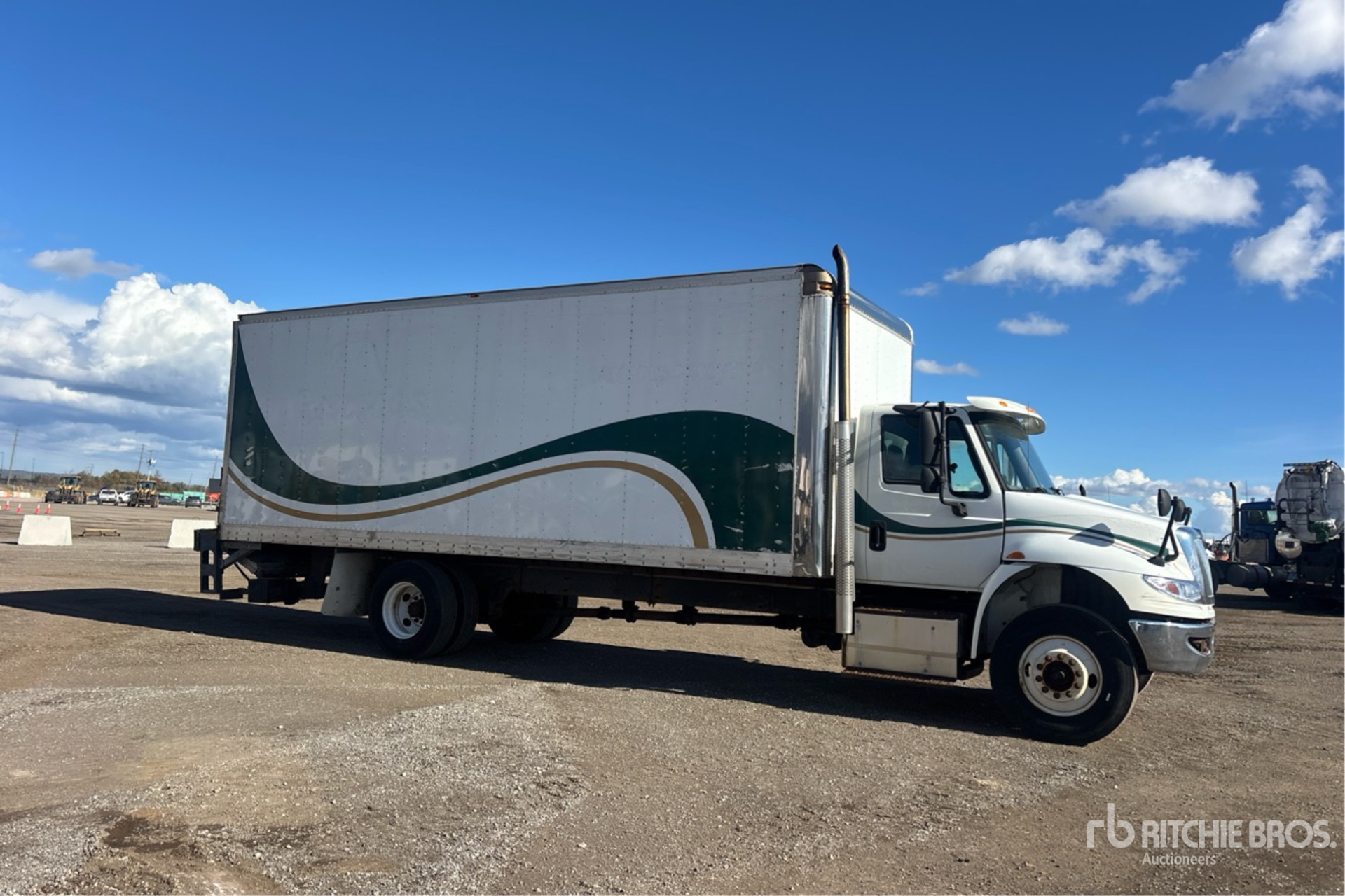 2015 International DURASTAR 4300