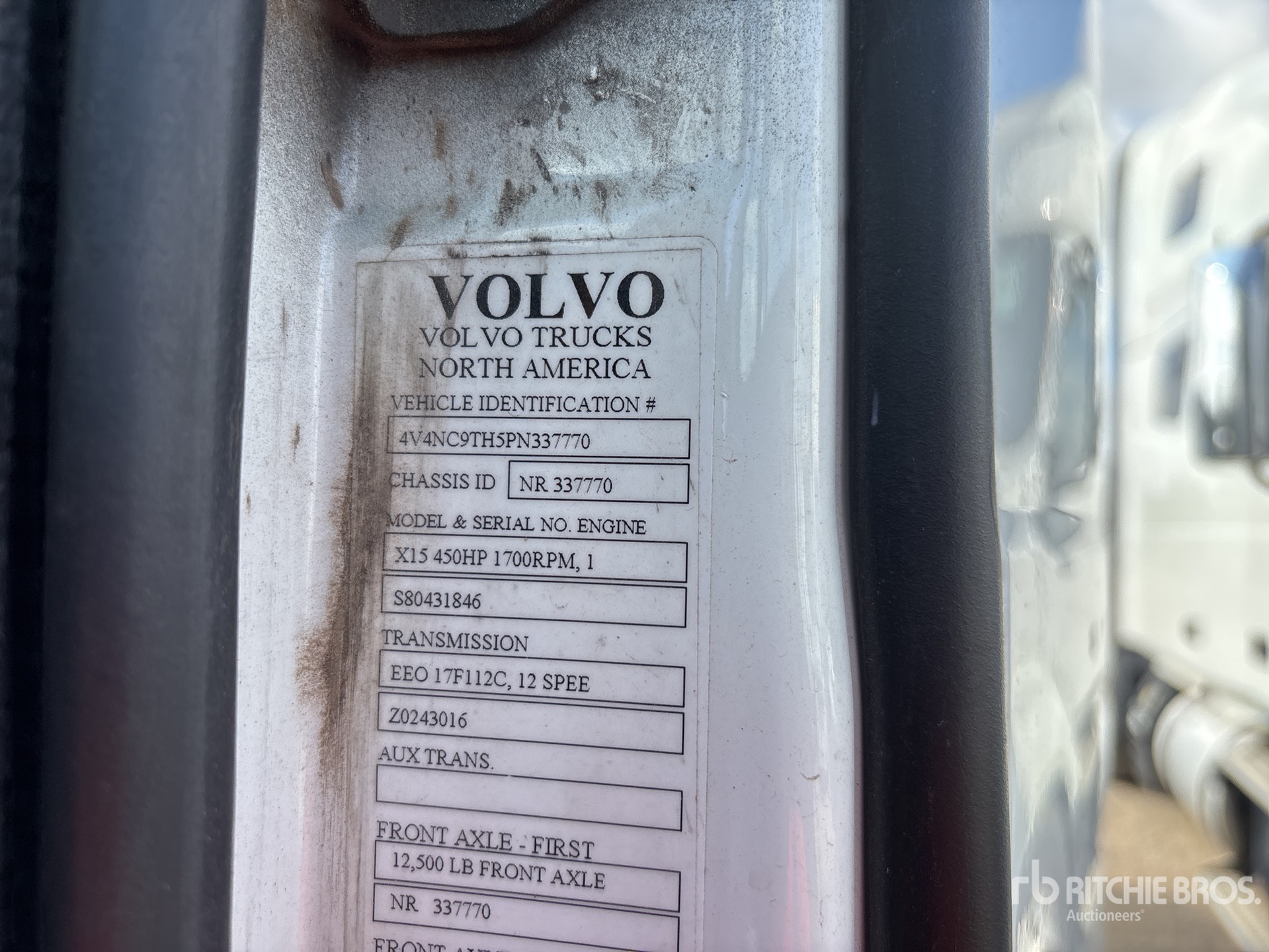 2023 Volvo VNL760