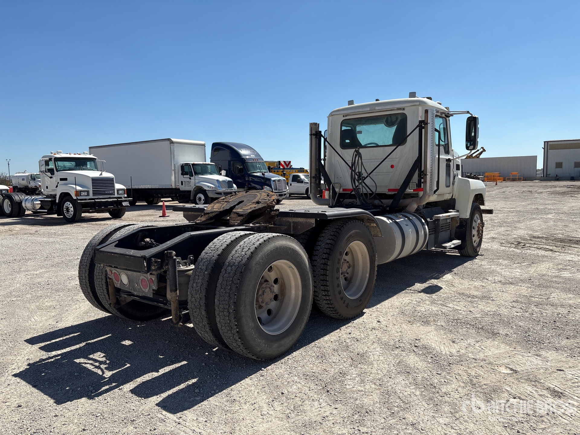 2021 Mack P164T