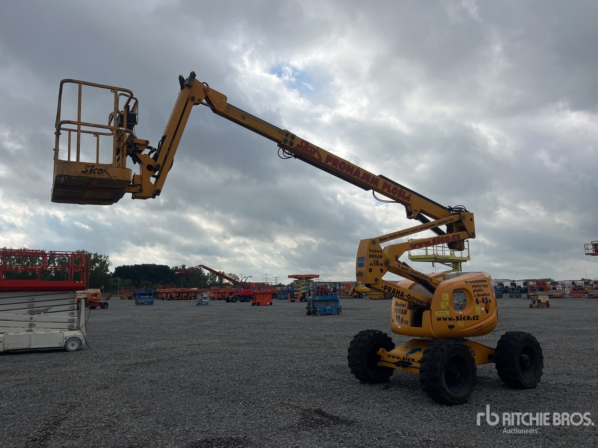 2004 Haulotte HA18PXNT