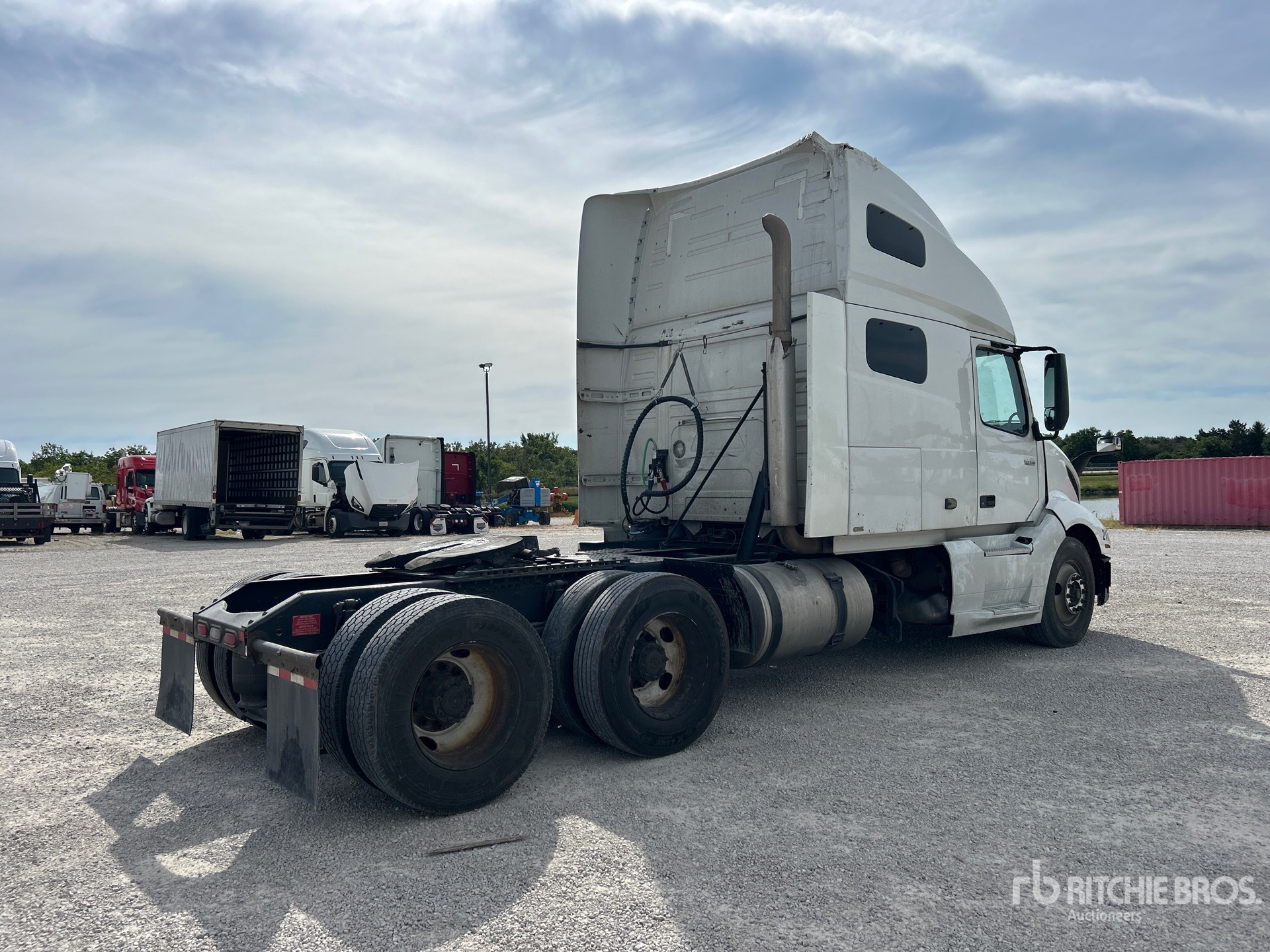 2020 Volvo VNL760