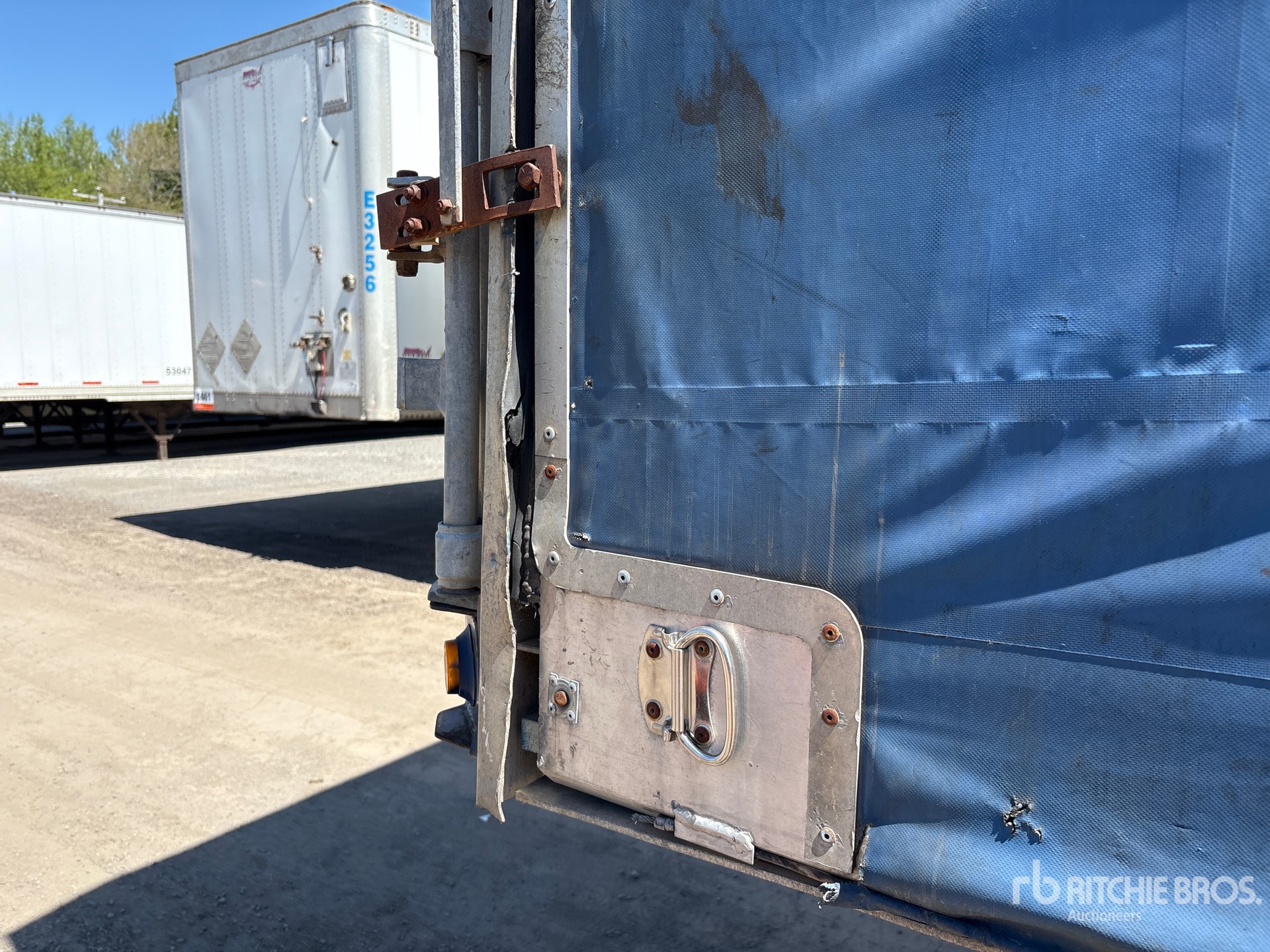 2005 Manac 48 ft T/A