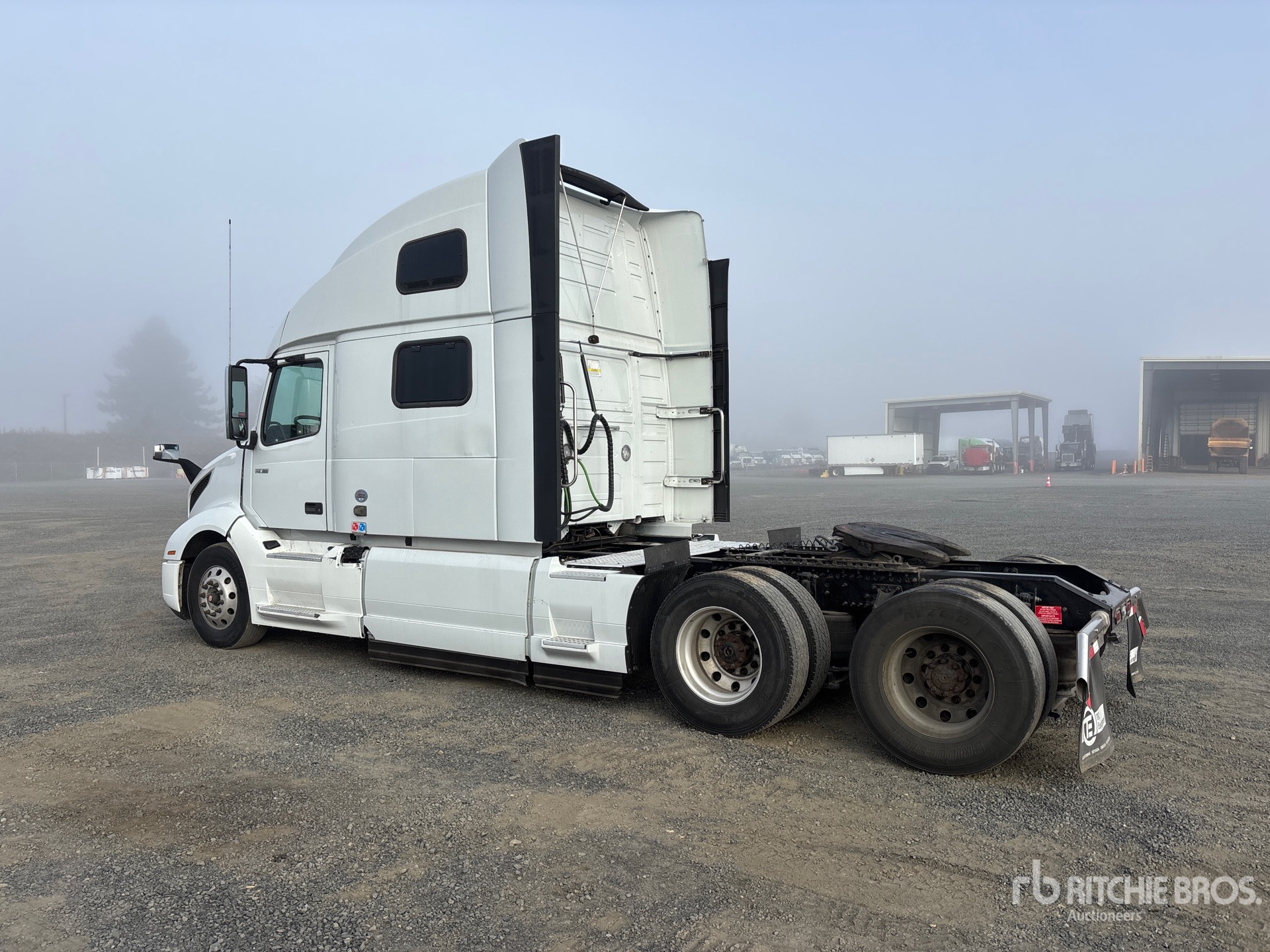 2021 Volvo VNL860